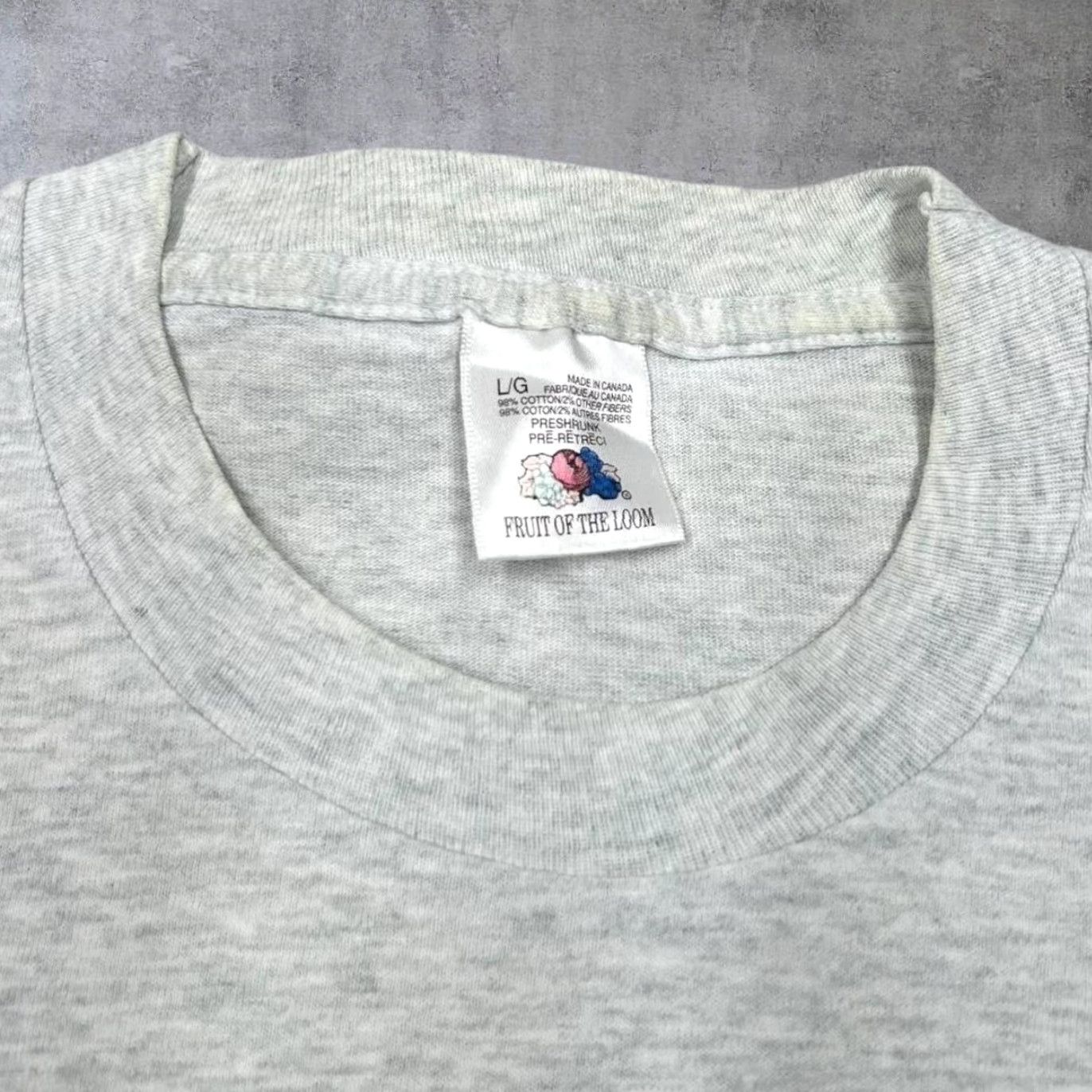 Fruit Of The Loom Vintage 90's Canada Autumnal Leaves Floral Souvenir T-Shirt Large/XL Fruit of the Loom Men’s Graphic Cotton Grey 90s T-Shirt Mens Size US L / EU 52-54 / 3 - 2 Thumbnail