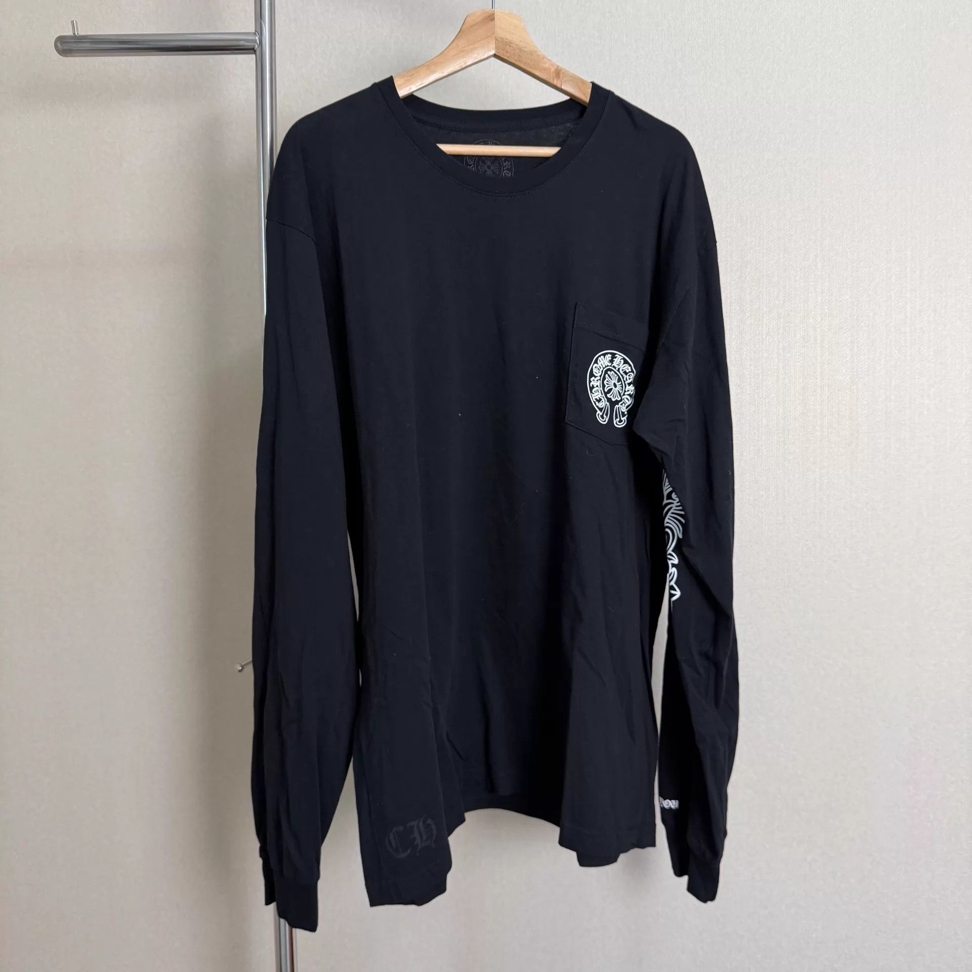 Chrome Hearts Chrome Hearts Black Taipei Limited Horse Shoe Vine Arm Tee Size US XL / EU 56 / 4 - 1 Thumbnail