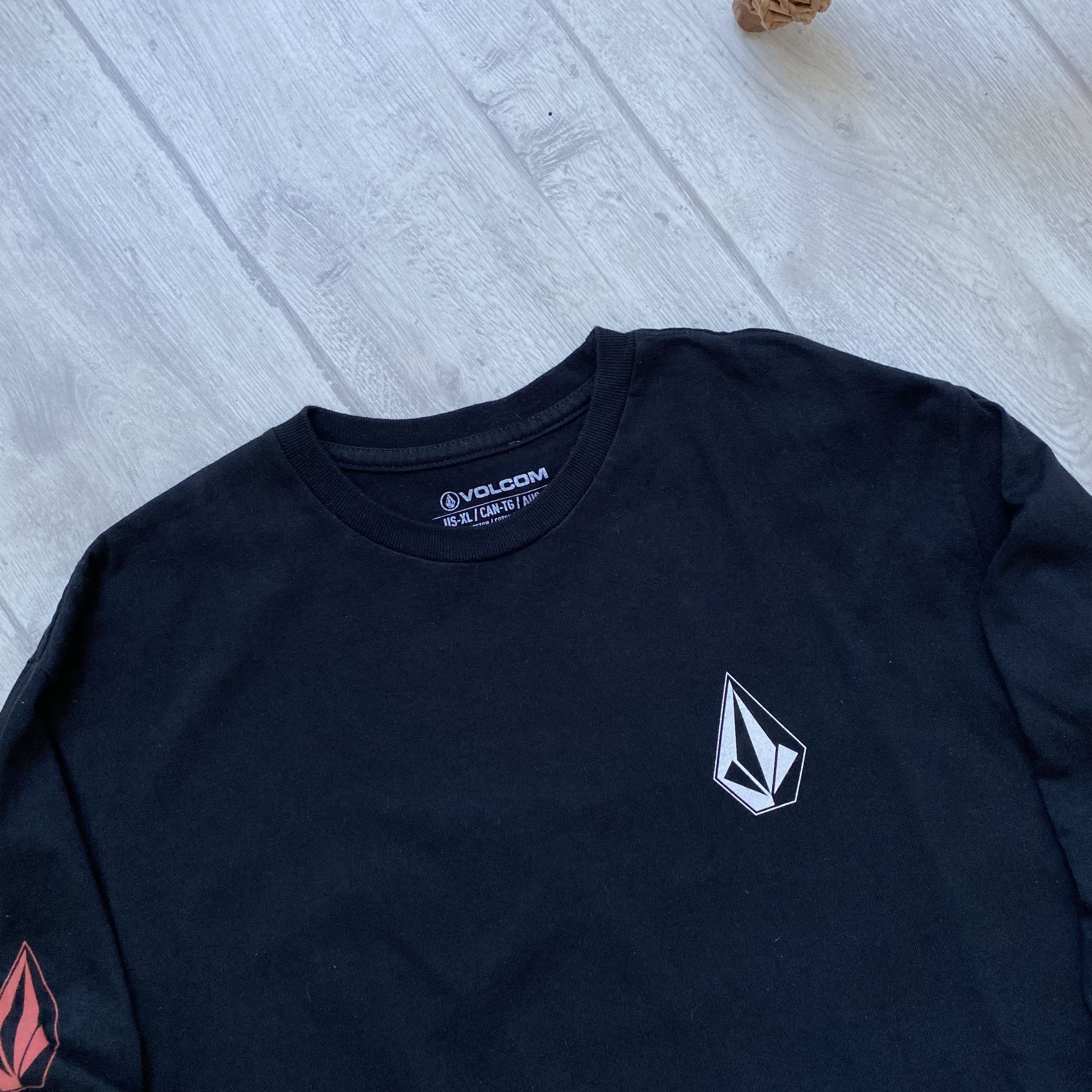 Quiksilver 💎Volkom Y2K Long Sleeve Stone Skate tee rip curl Oneill Size US S / EU 44-46 / 1 - 4 Thumbnail