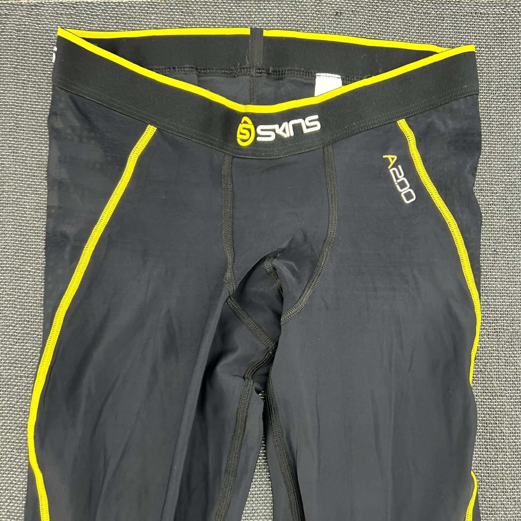 Vintage Skins A200 Mens Compression Pants Medium Sport Spandex Black Tights Athletic Size US 31 - 5 Thumbnail