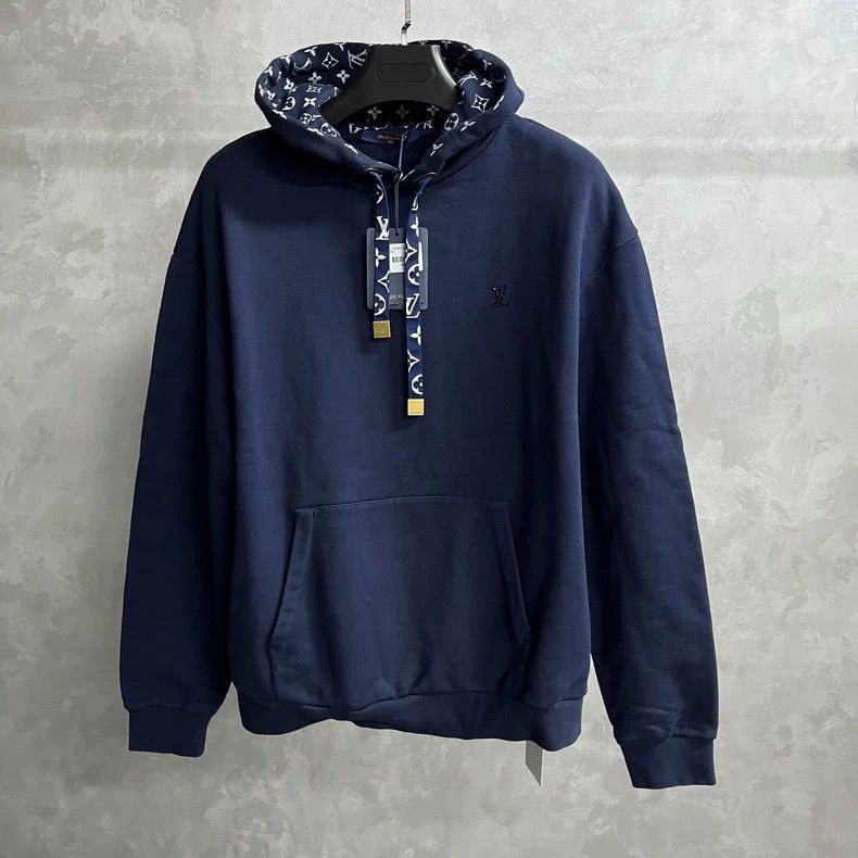 Louis Vuitton Louis Vuitton 24 Latest Dark Blue Solid Drawstring Hooded Size US XL / EU 56 / 4 - 1 Thumbnail