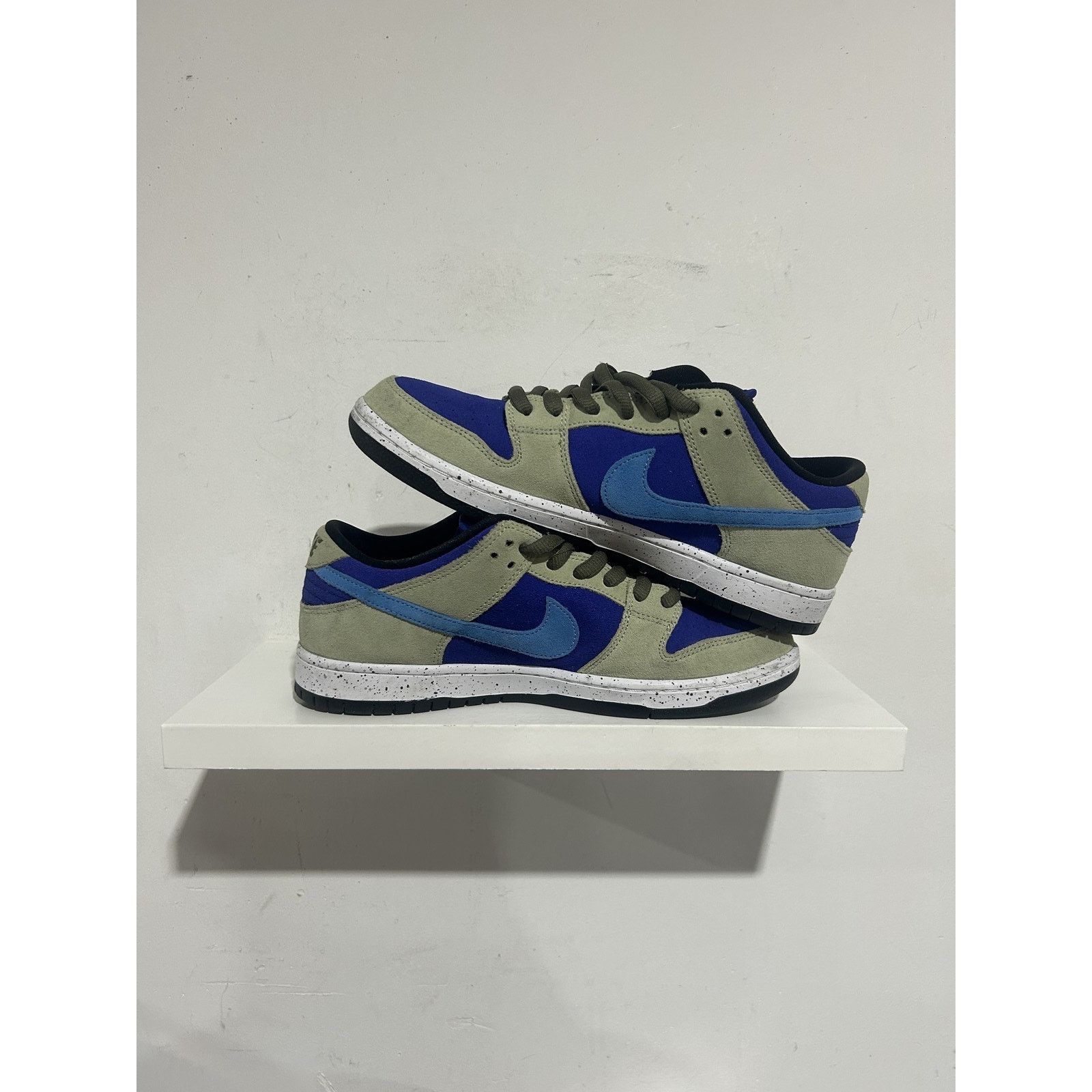 Nike NIKE SB DUNK LOW ACG CELADON SIZE 9.5 PREOWNED Size US 9.5 / EU 42-43 - 2 Thumbnail