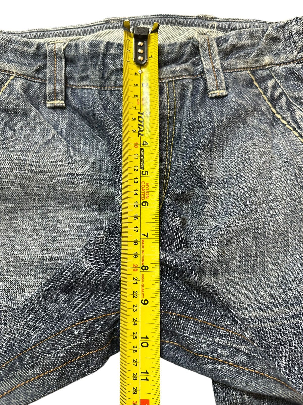 Japanese Brand Vintage Japanese Brand Blue Wash Faded Style Loose Jeans Size US 30 / EU 46 - 16 Thumbnail