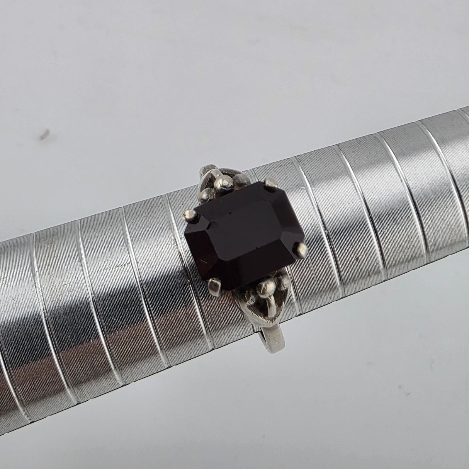 Other Sterling Silver Ring SARAH COVENTRY Garnet Solitaire 7.75 Size ONE SIZE - 3 Thumbnail