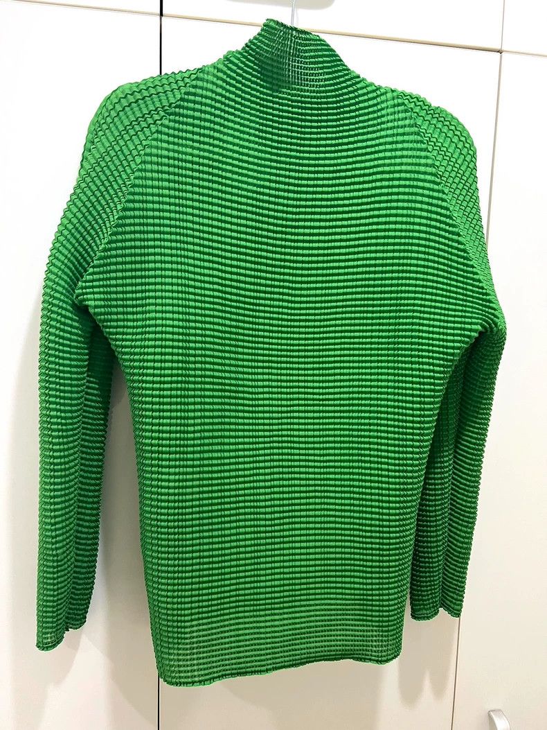 Issey Miyake Issey Miyake Bubble senior top Size M / US 6-8 / IT 42-44 - 2 Thumbnail