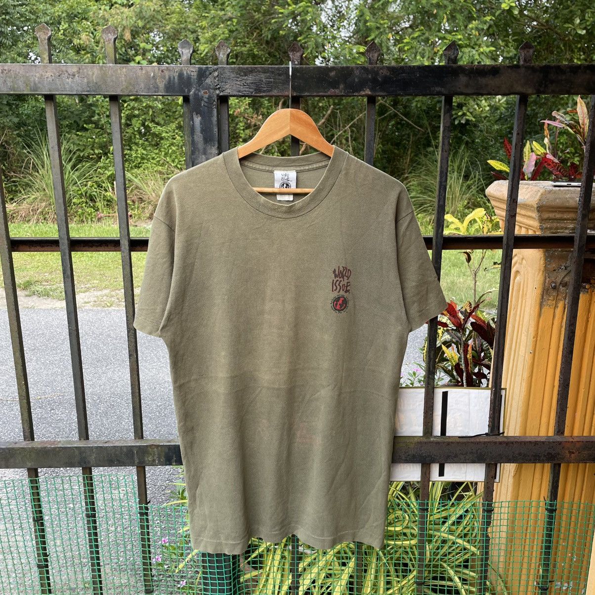 Welcome Skateboards 🔥Vintage 1994 World Issue Big Logo Sun Faded Skate Tee Size US L / EU 52-54 / 3 - 4 Thumbnail