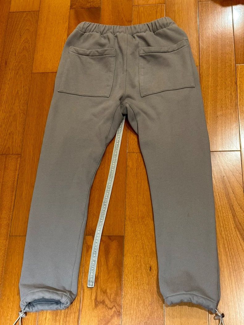 Fear of God Fear of God Season 6 streamer drawstring sweatpants Size US 30 / EU 46 - 2 Thumbnail