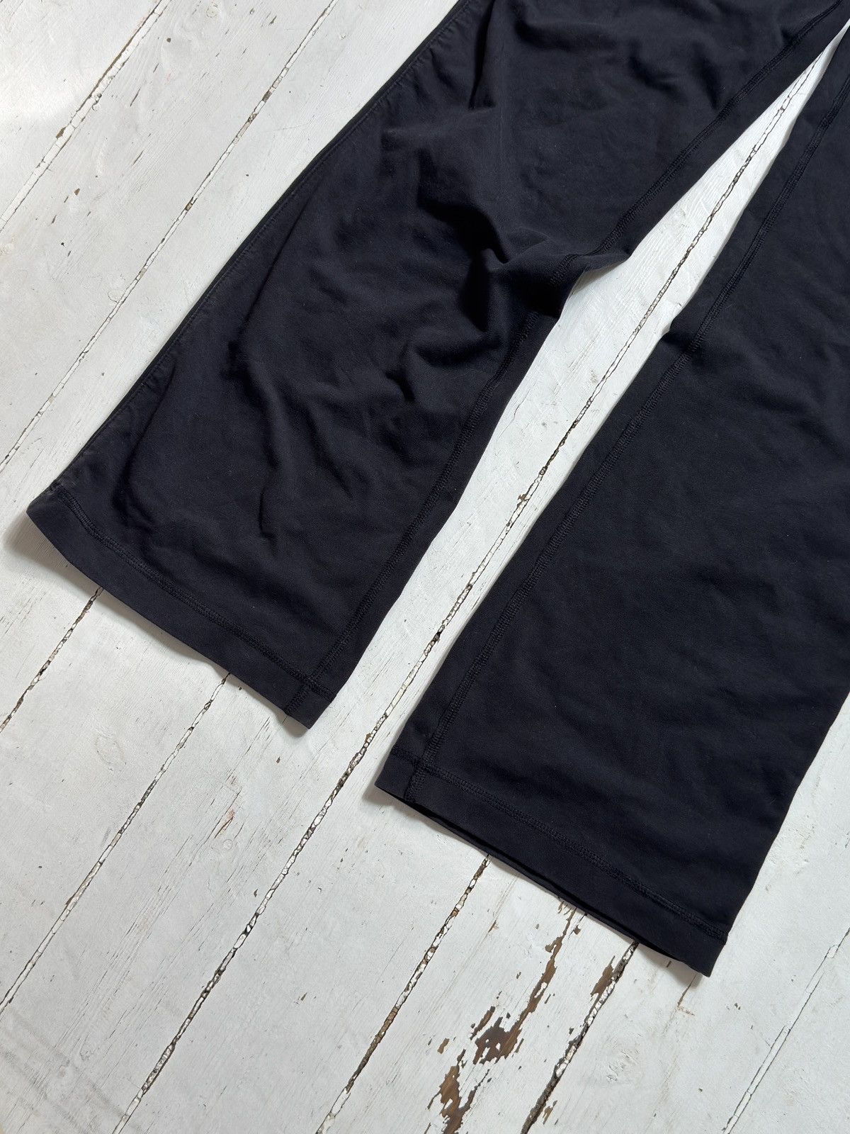 Nike VINTAGE NIKE MINI LOGO 2000s PANTS Size 28" / US 6 / IT 42 - 8 Thumbnail