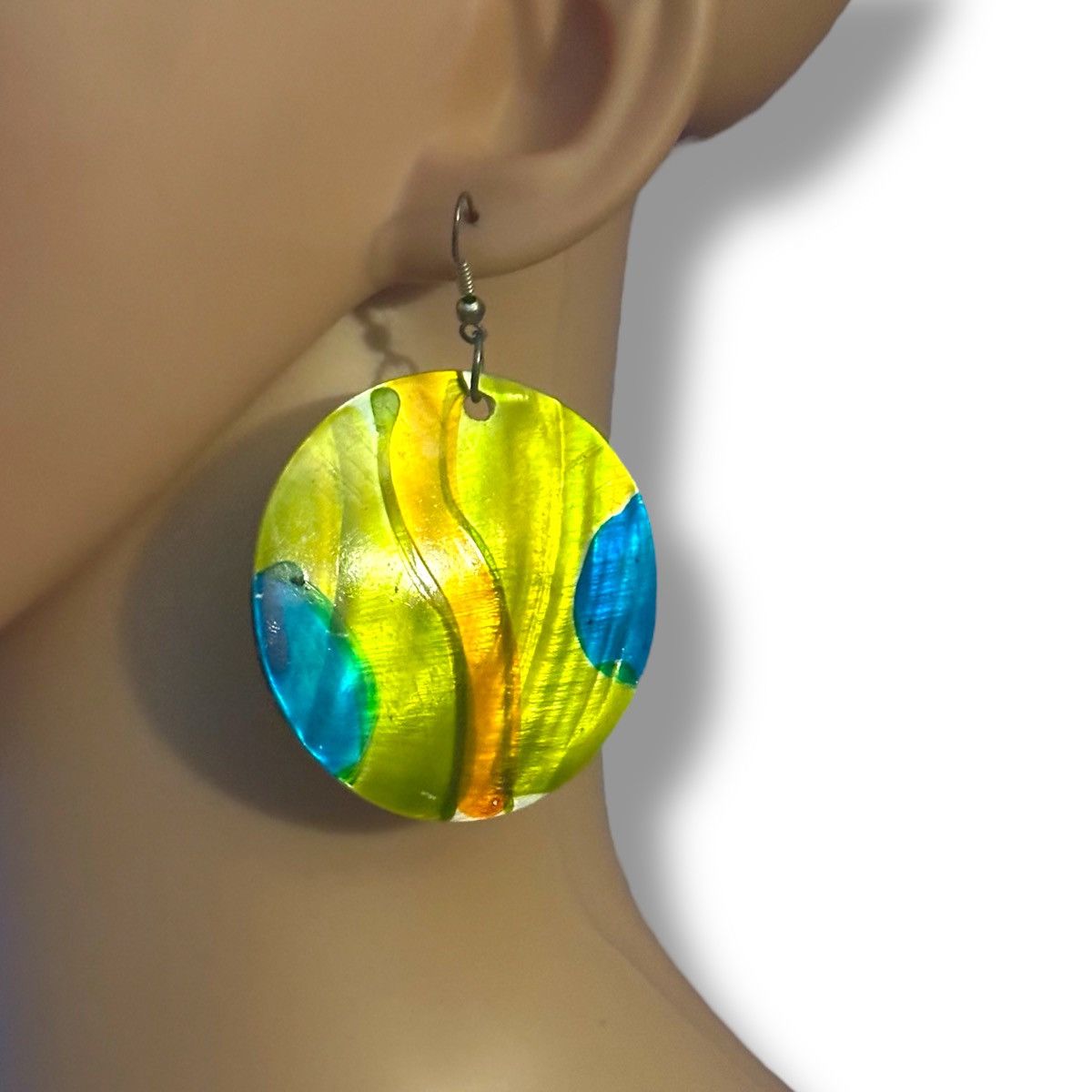 Other Multicolor painted round shell dangle earrings Size ONE SIZE - 2 Thumbnail