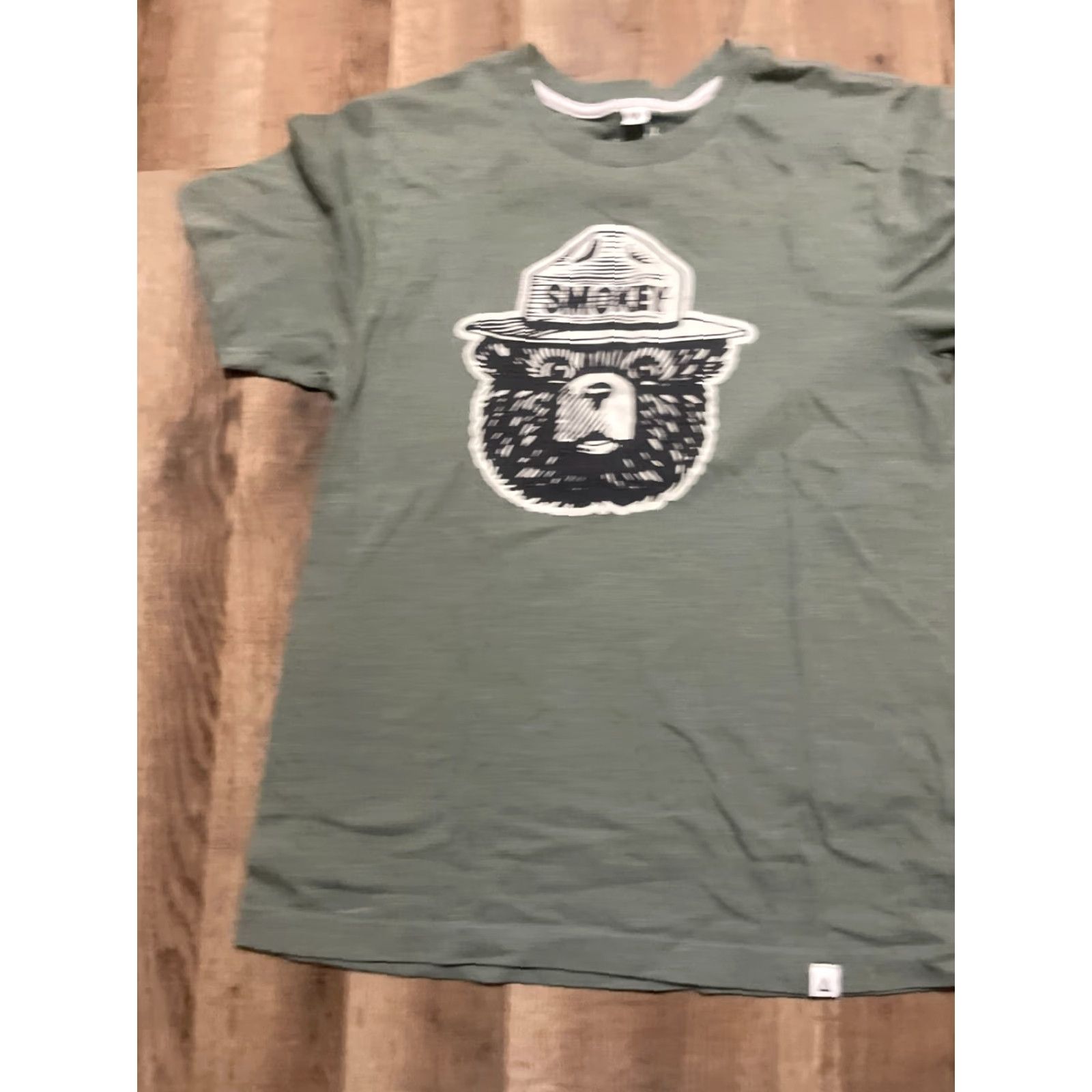 Vintage Smokey The Bear The Landmark Shirt Women’s Size Small Green T-Shirt Vintage No Size S / US 4 / IT 40 - 4 Thumbnail