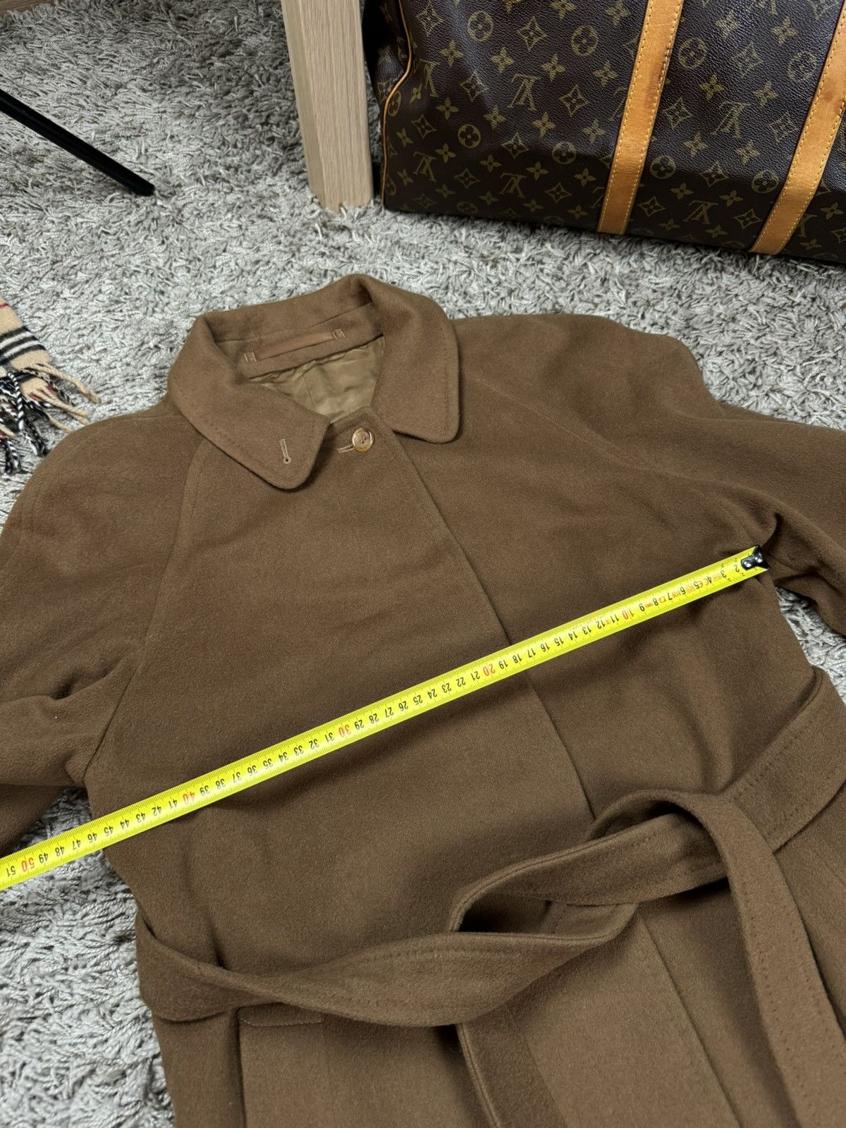 Autumn Cashmere × Burberry Vintage cashmere coat Burberrys 90s original luxury item Size M / US 6-8 / IT 42-44 - 7 Thumbnail