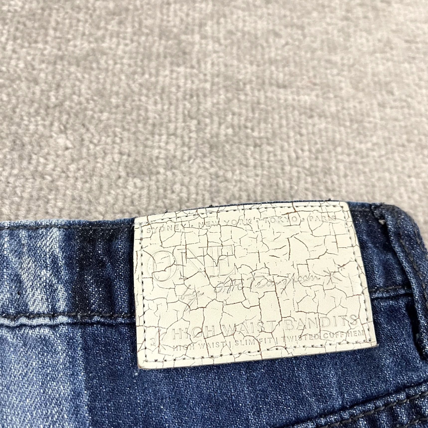 Vintage One x OneTeaspoon Bandits Jean Shorts Womens Sz 26 / 2" Blue Cuff Hem High Waist Size 26" / US 2 / IT 38 - 3 Thumbnail