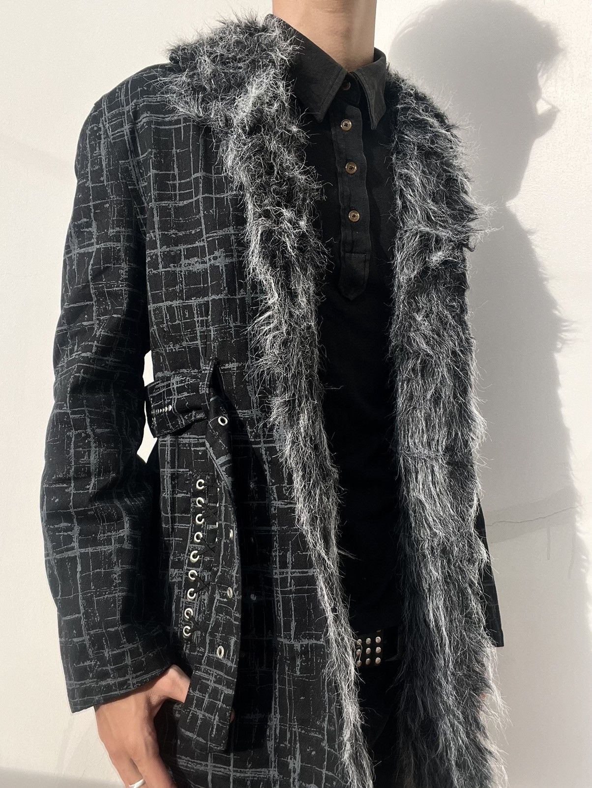 If Six Was Nine 2000s Euphuistic Avant-garde Fur Jacket Size US L / EU 52-54 / 3 - 3 Thumbnail