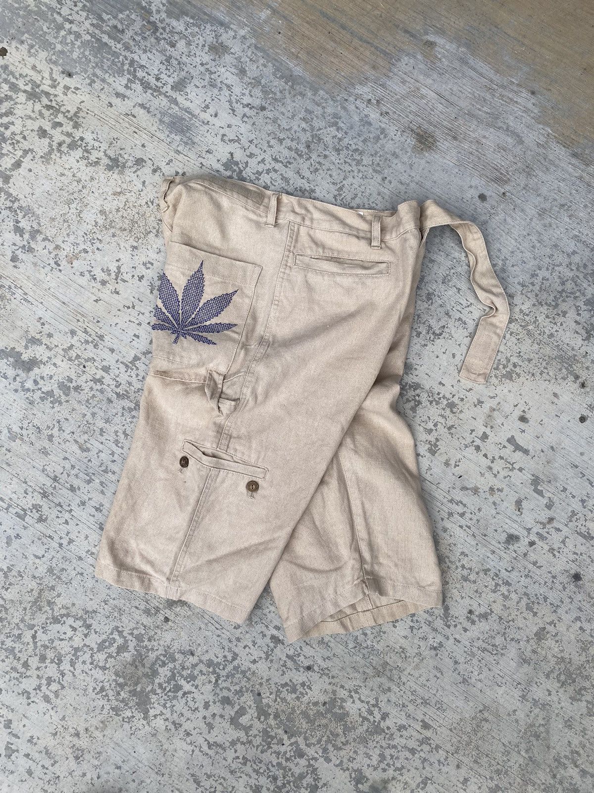 PPFM ⚡️Steals⚡️PPFM cargo shorts Size US 31 - 7 Thumbnail
