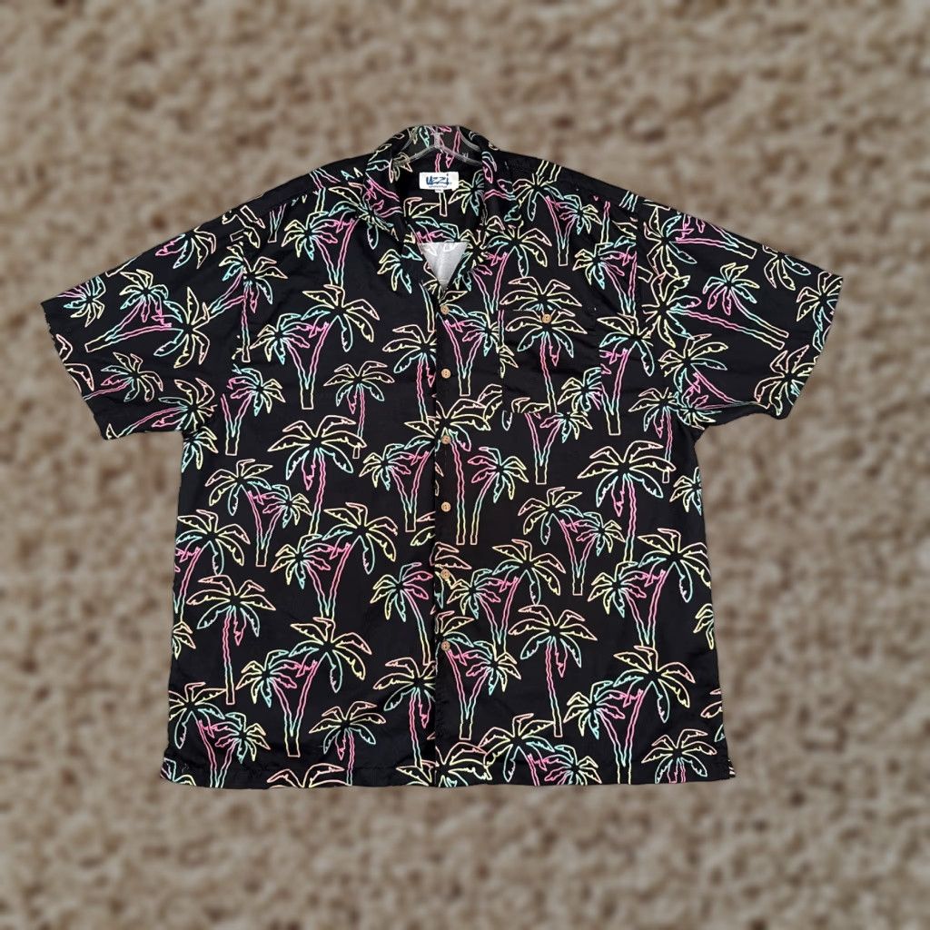 FUZZI Uzzi Shirt Men 2XL XXL Black Palm Trees 100% Polyester Pocket Hawaiian Floral Size US XXL / EU 58 / 5 - 1 Thumbnail