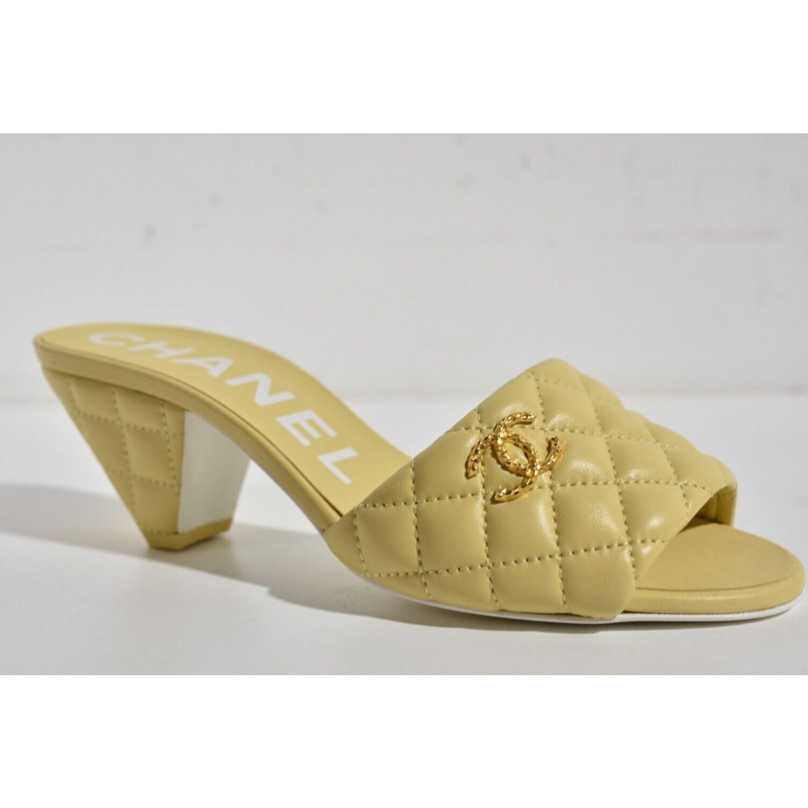 Chanel 22P Quilted CC Logo Cone Heel Mule Slide Sandal 41.5 Size US 11.5 / IT 41.5 - 4 Thumbnail