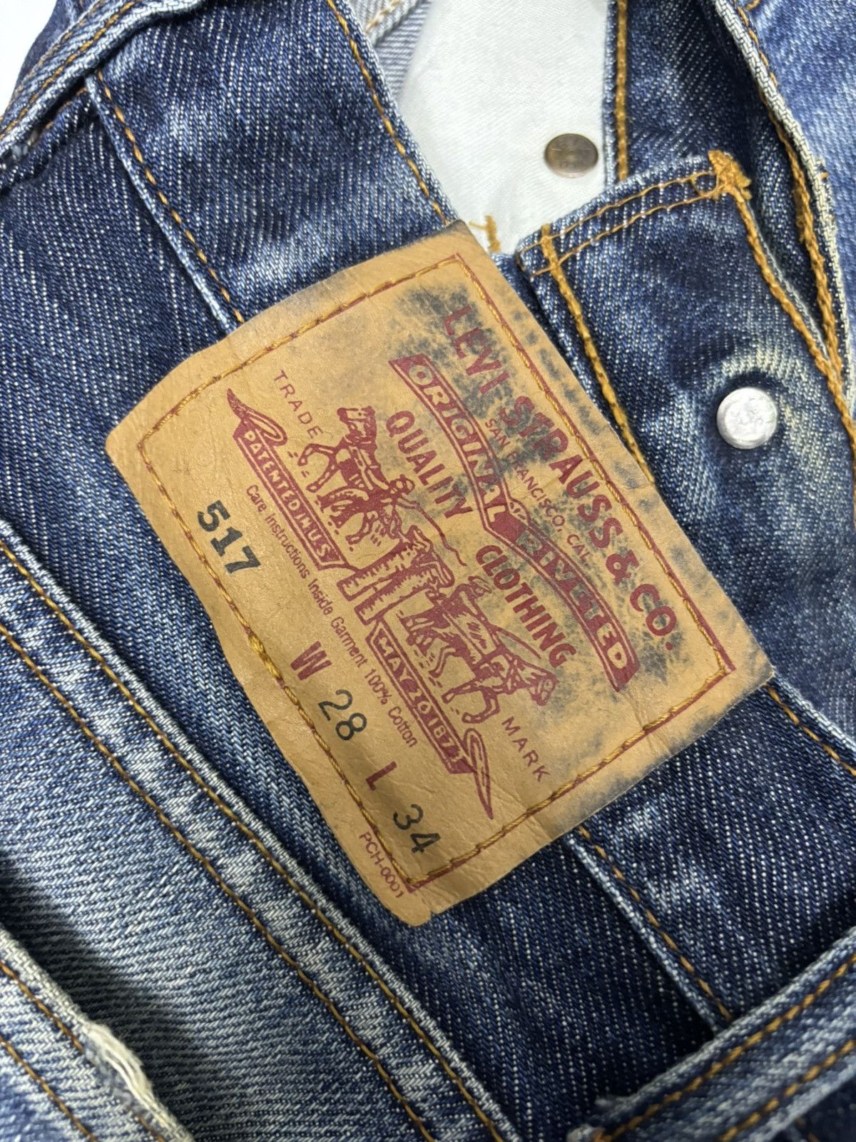 Levi's Vintage Clothing Vintage Levis 517 Bootcut Distressed Denim Flare Jeans Size US 28 / EU 44 - 11 Thumbnail