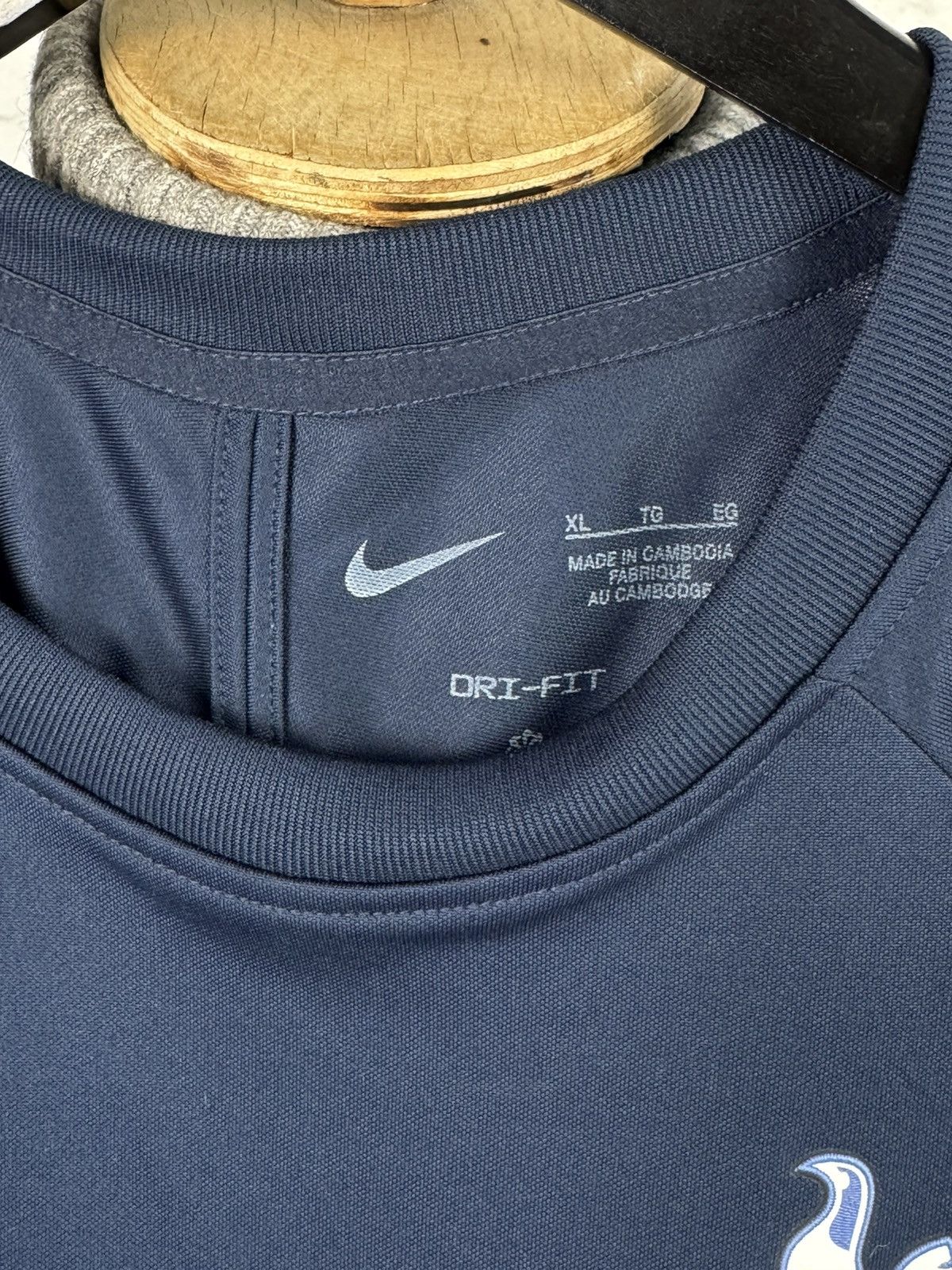 Nike Nike Tottenham Training Jersey Shirt Size L - XL Size US XL / EU 56 / 4 - 5 Thumbnail