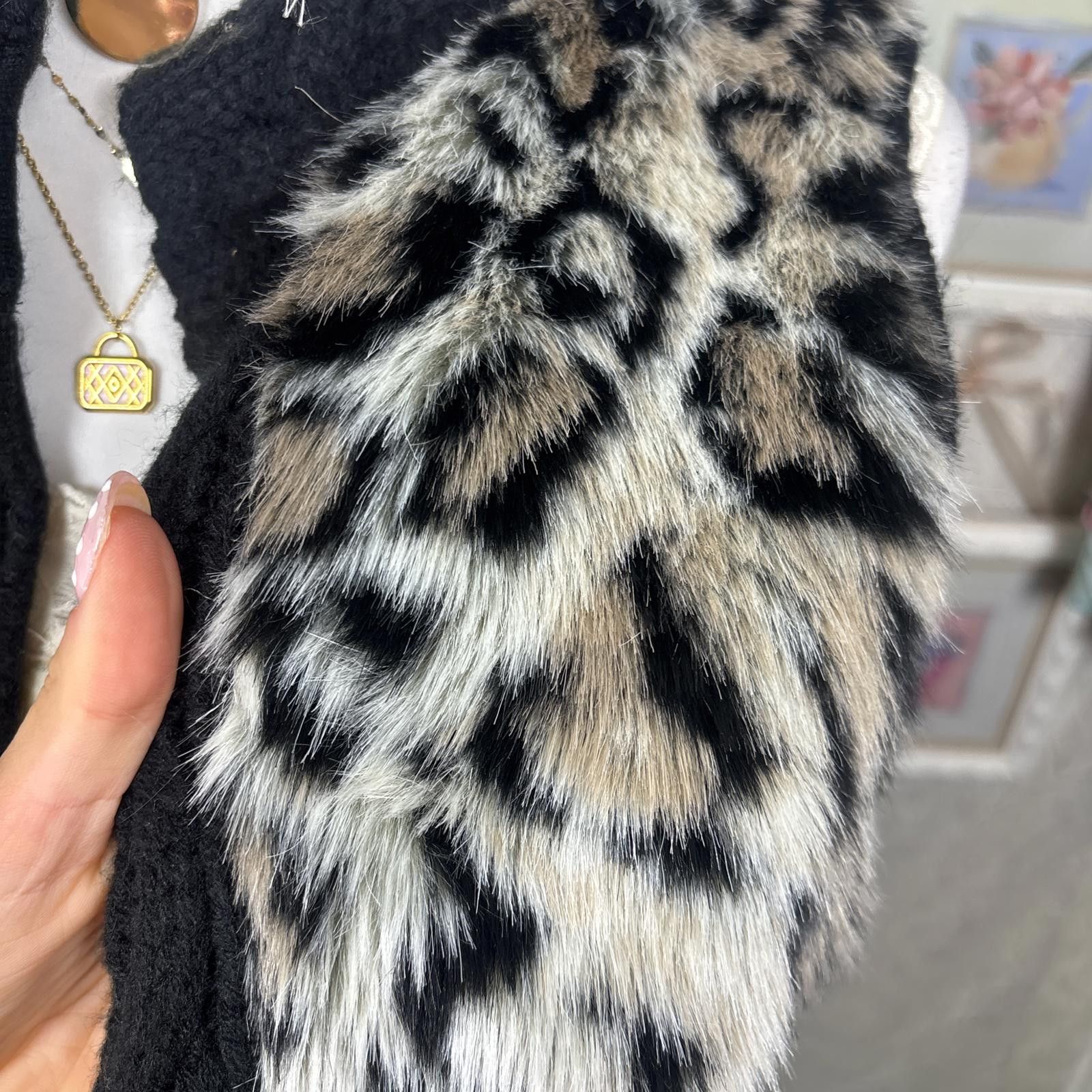 Chicos vintage cheetah print fur vest Size M / US 6-8 / IT 42-44 - 4 Thumbnail