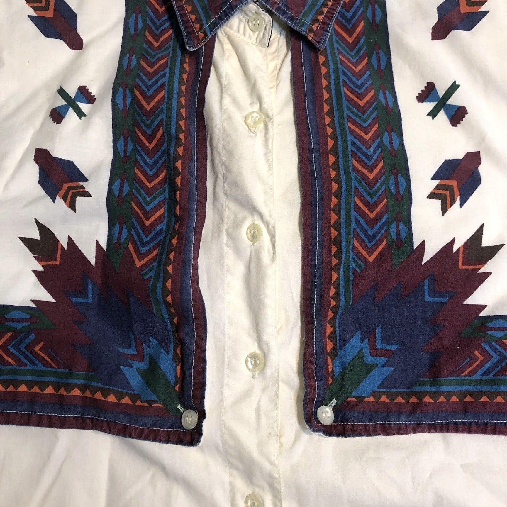 Vintage VINTAGE Adobe Rose Western Shirt Women’s S White Aztec Pattern Yellowing Size S / US 4 / IT 40 - 4 Thumbnail