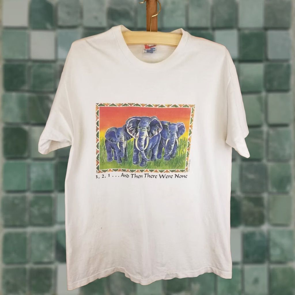 Hanes VINTAGE T-Shirt Mens L White Hanes 93' 3,2,1 ... AND THEN THERE WERE NONE HUMANS I TEES ELEPHANTS Cotton Size US L / EU 52-54 / 3 - 1 Thumbnail