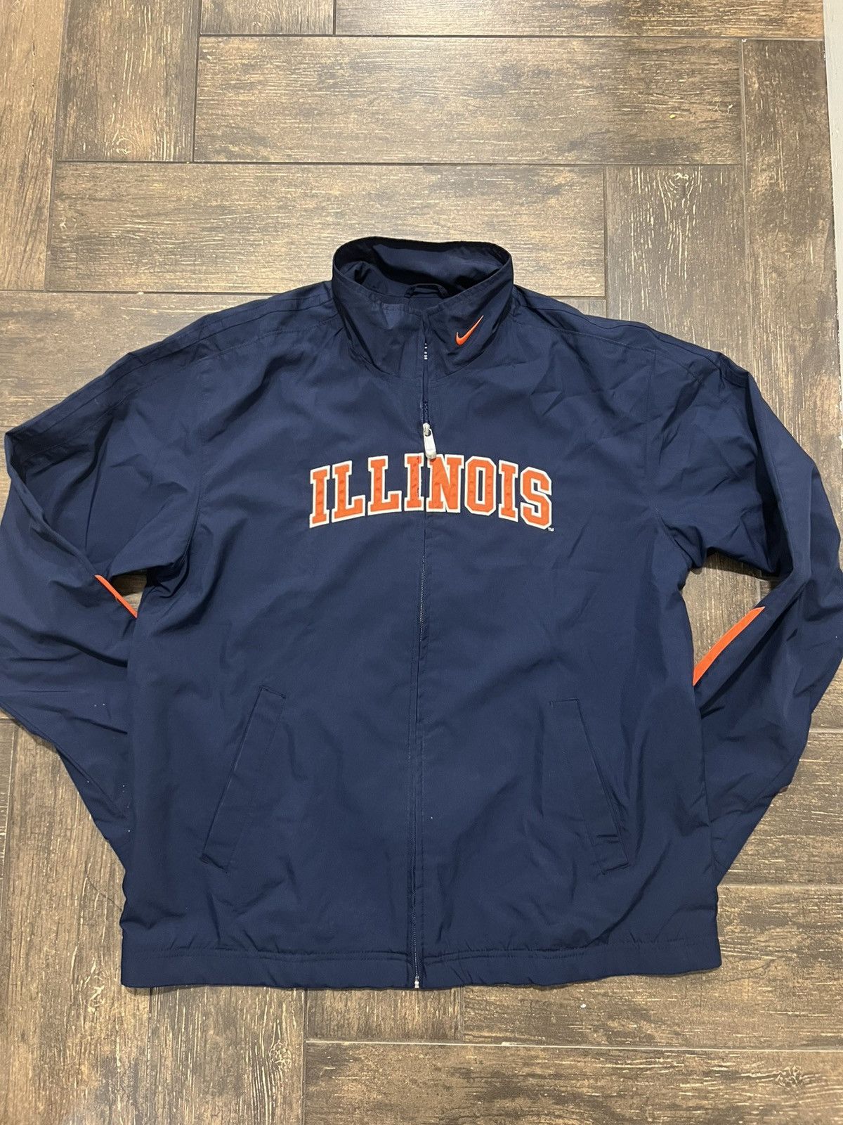 Nike University of Illinois windbreaker jacket