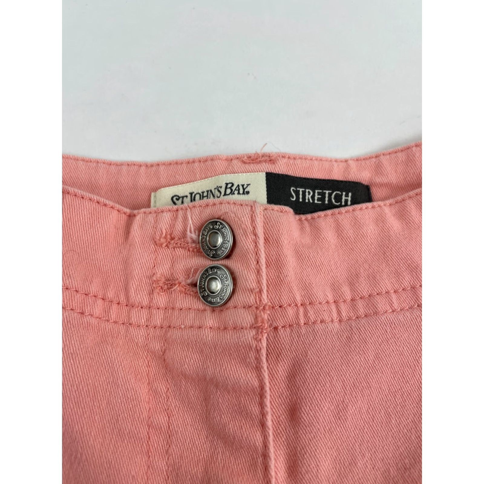 Vintage St. John's Bay Shorts Women's 10 Pink Denim Stretch Pockets Double Buttons Regular Fit Flat Front Casual Modern Women Size 32" / US 10 / IT 46 - 3 Thumbnail