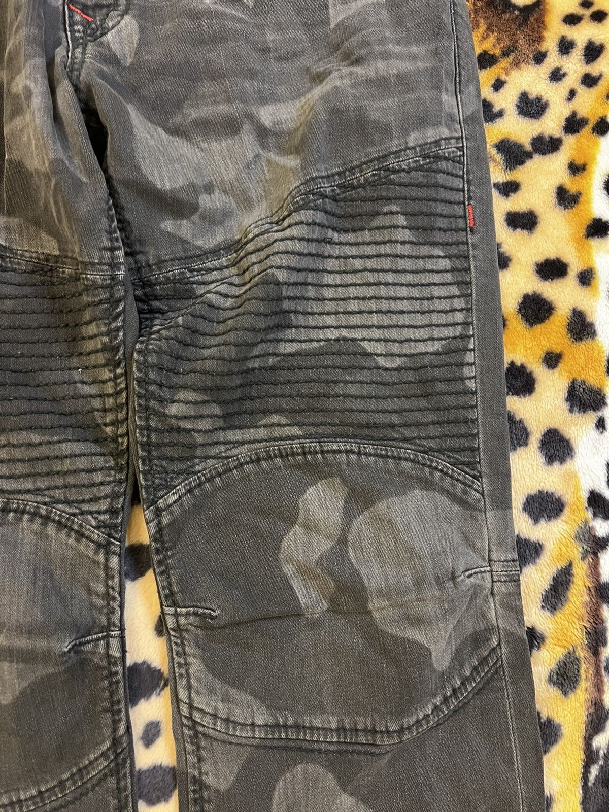 True Religion × Vintage True Religion Camo Horseshoe Biker Jeans Size US 40 / EU 56 - 9 Thumbnail