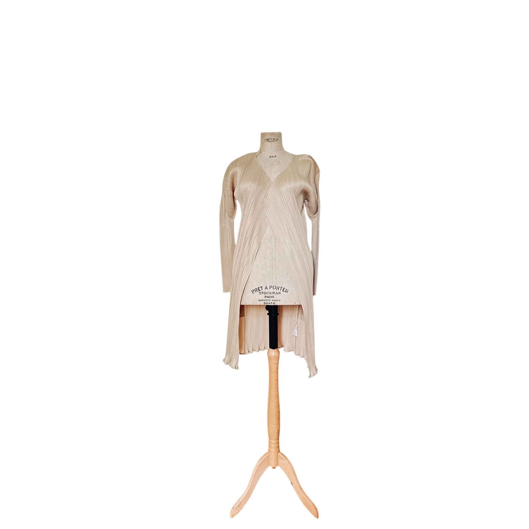 Issey Miyake Beige Pleats please coat Size S / US 4 / IT 40 - 1 Thumbnail