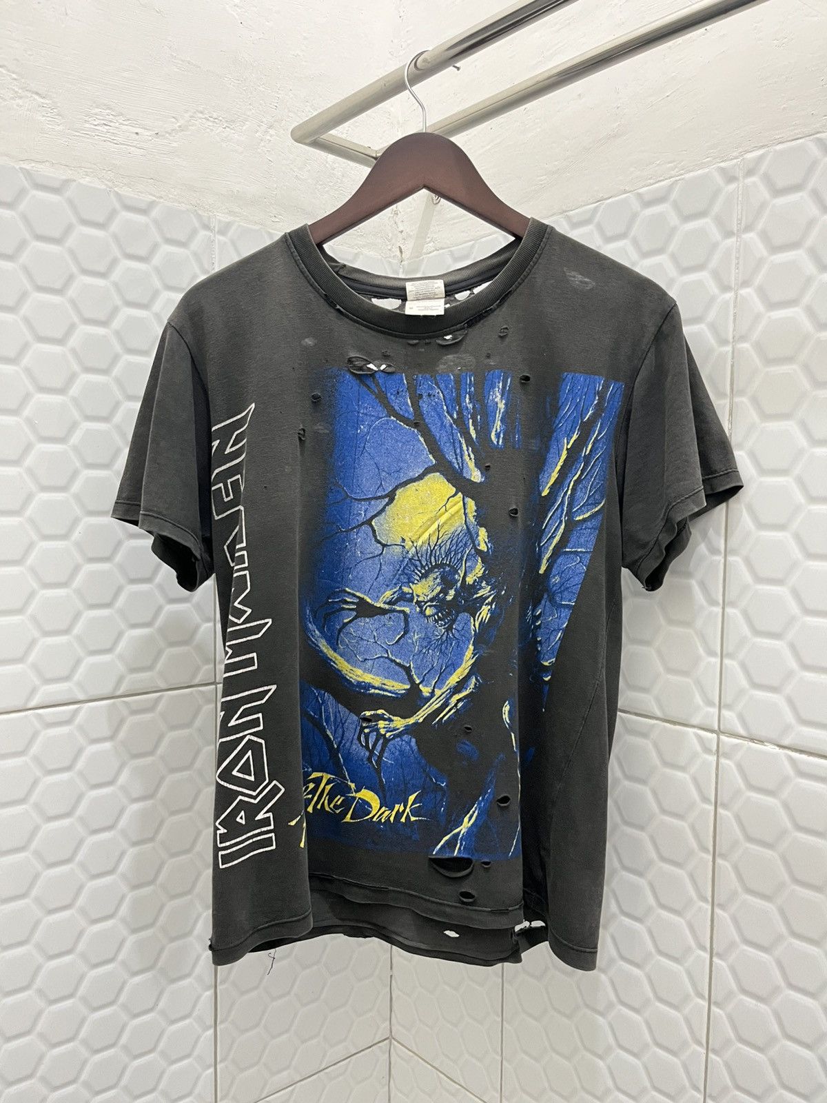 Band Tees × Vintage Vintage Thrashed Iron Maiden Tee Size US M / EU 48-50 / 2 - 9 Thumbnail