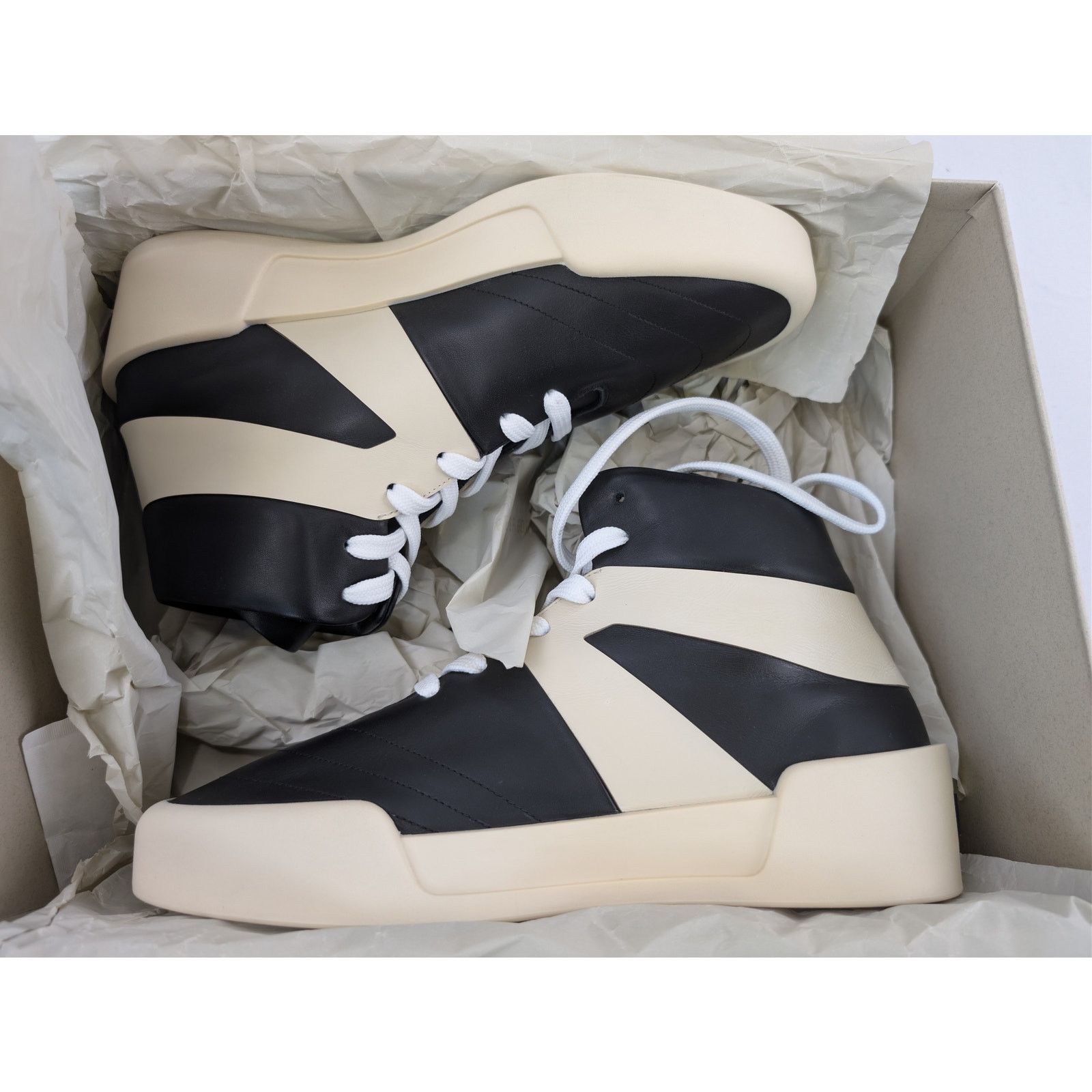 Fear of God o1rshd1 Basketball Flat Leather High Top Sneakers in Black Size US 9 / EU 42 - 20 Thumbnail