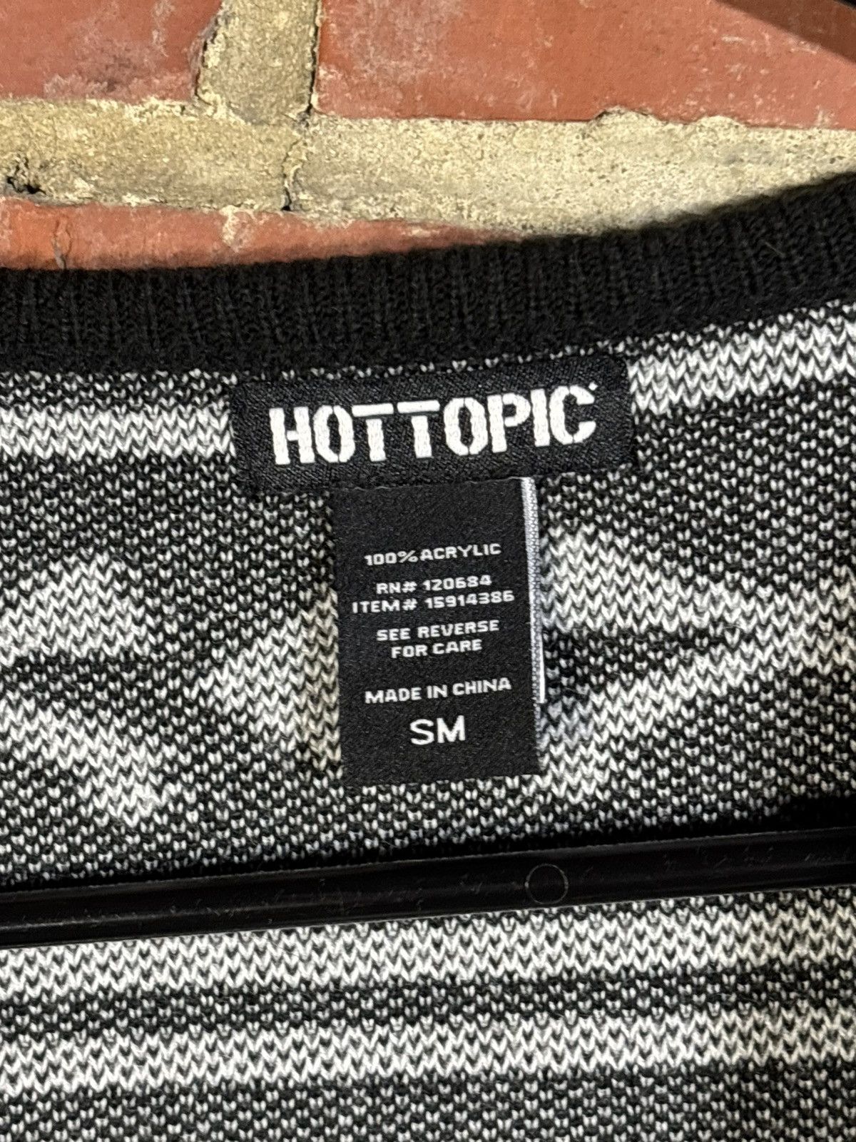 Hot Topic Hot Topic Skull & Crossbones Girls Open Cardigan Goth Small Size S / US 4 / IT 40 - 7 Thumbnail