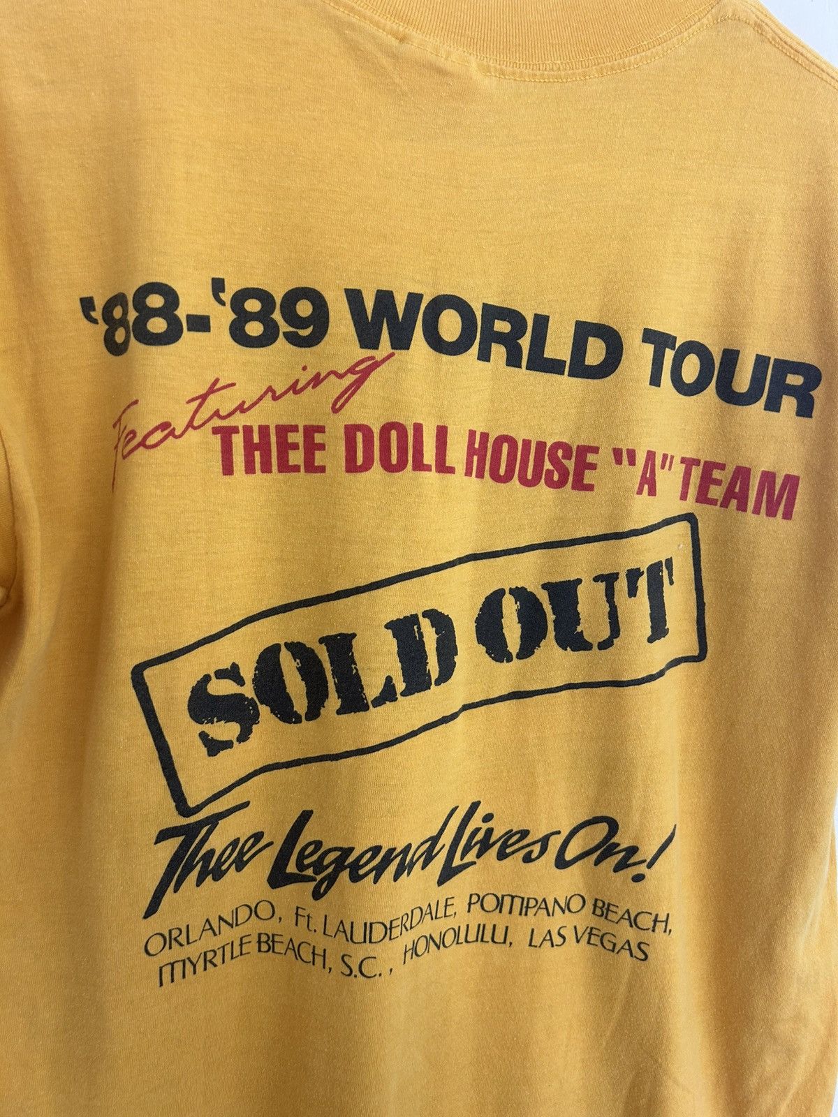 Vintage ‘88-89 Vintage The Doll House “A” Team World Tour Strip Tee Size US L / EU 52-54 / 3 - 3 Thumbnail