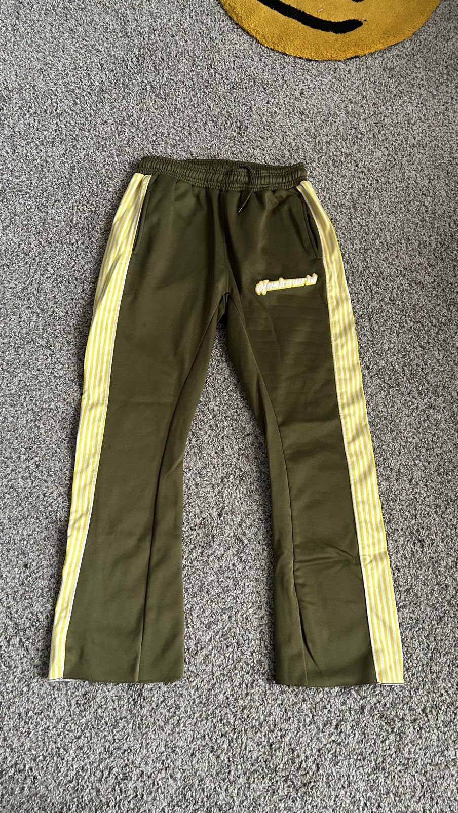 Other Green Stacks WRLD Sweatpants Size US 31 - 1 Thumbnail