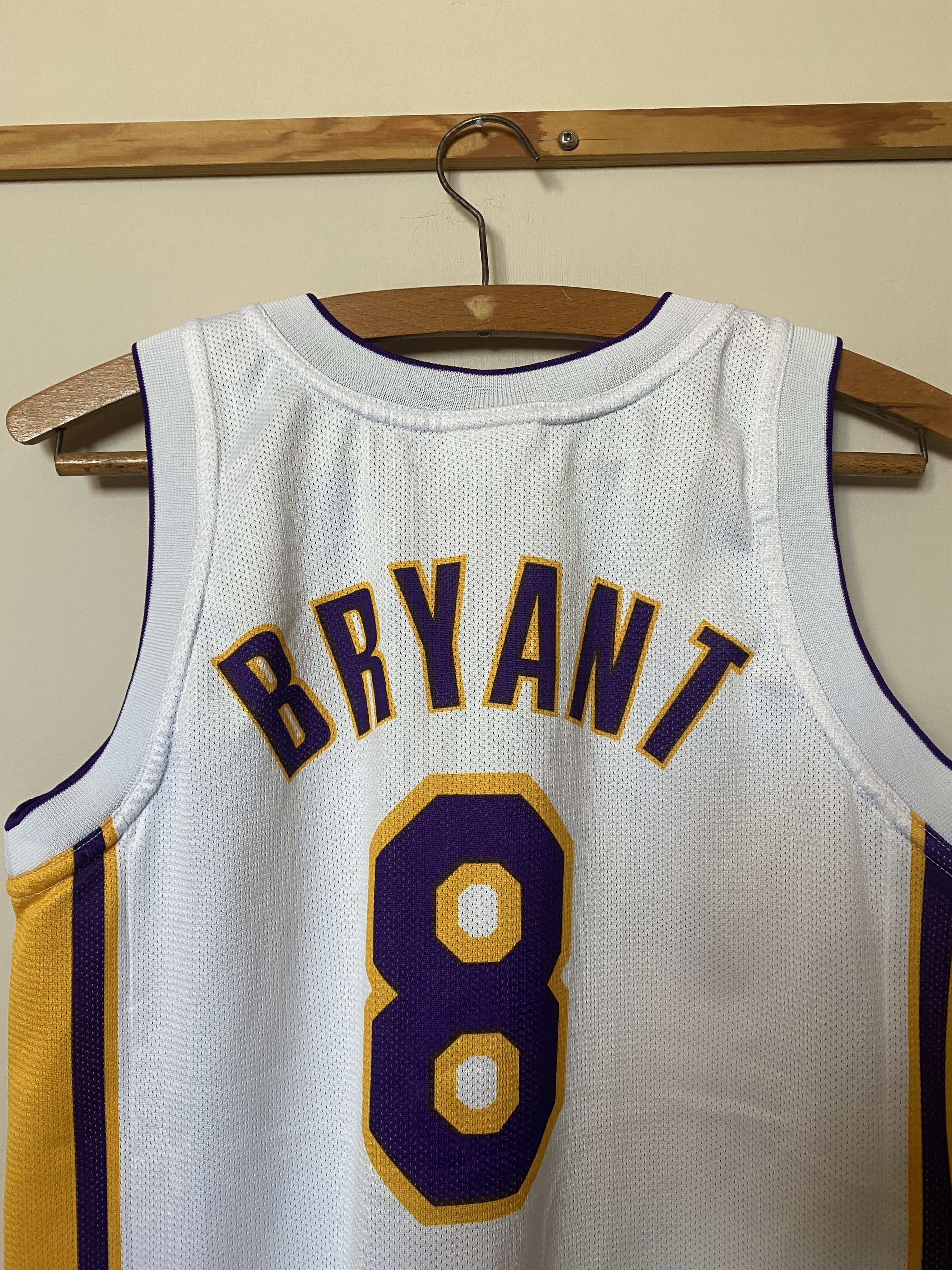 Champion Vintage LOS ANGELES LAKERS #8 BRYANT - Champion 152 - UNIQUE Size US XXS / EU 40 - 4 Thumbnail
