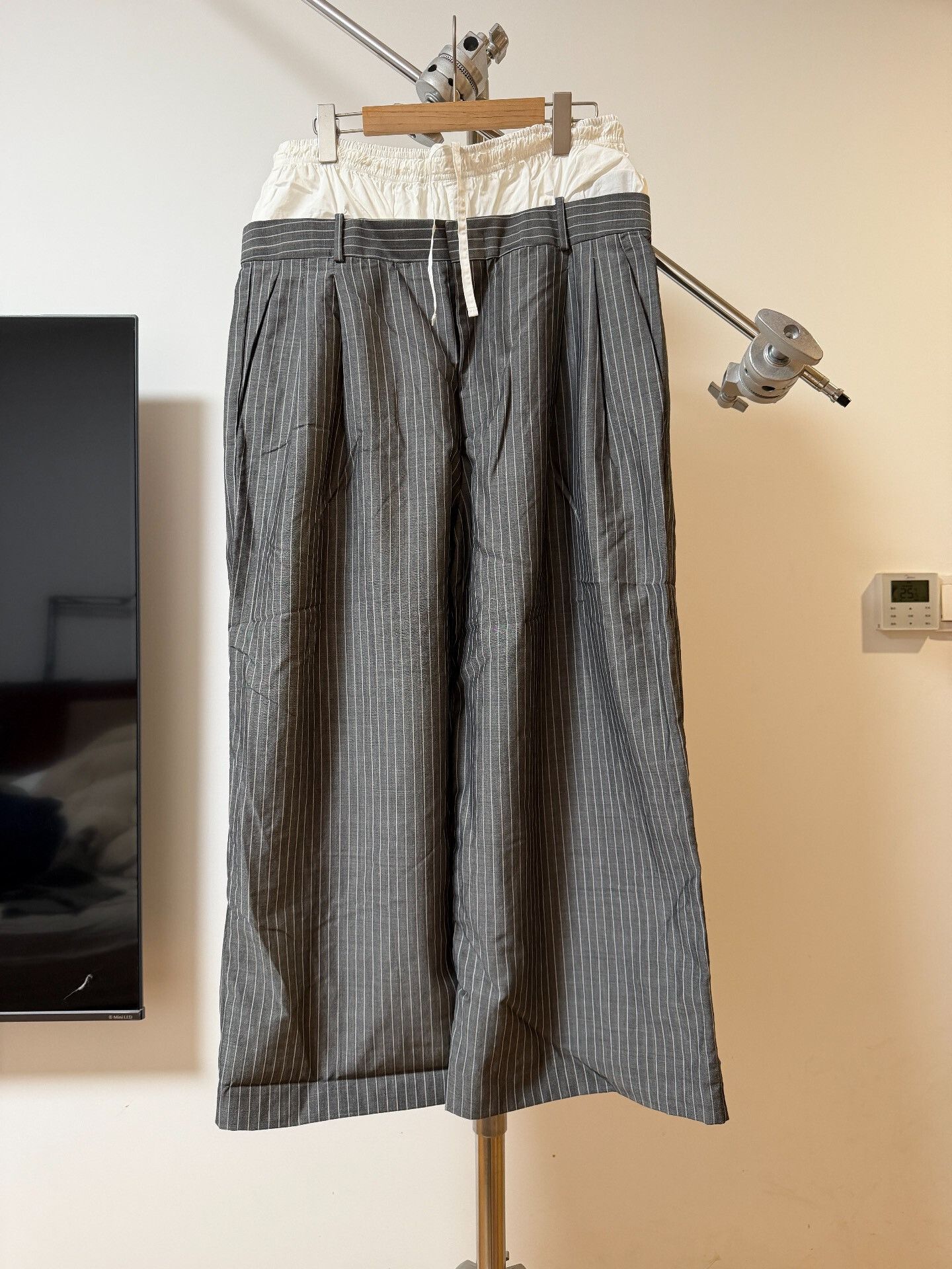 Hed Mayner HED MAYNER 24SS Striped Wide-Leg Tailored Pants Size US 26 / EU 42 - 1 Thumbnail