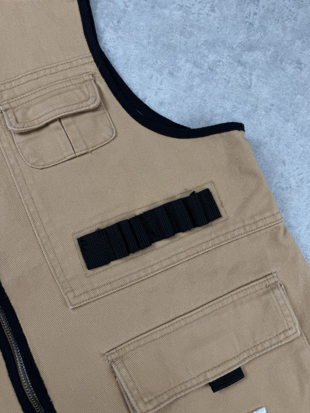 Karl Kani Karl Kani Utility Tactical Vest Multi Pocket Zip Up Size M Size US M / EU 48-50 / 2 - 5 Thumbnail