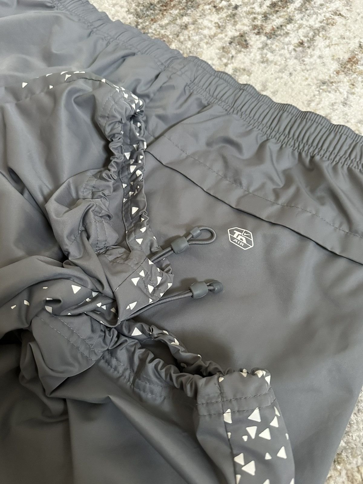 Japanese Brand × Nike 🔥 Rare Nike TN Air Y2K Track Pants Drill Parachute Grey Size US 35 - 5 Thumbnail