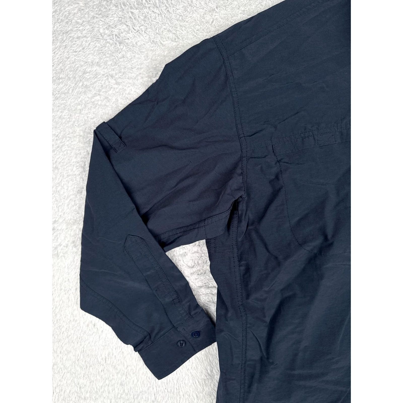 Vintage Shirt Mens XL Blue Long Sleeve Button Up Lightweight Pockets Outdoor Fishing Size US XL / EU 56 / 4 - 3 Thumbnail