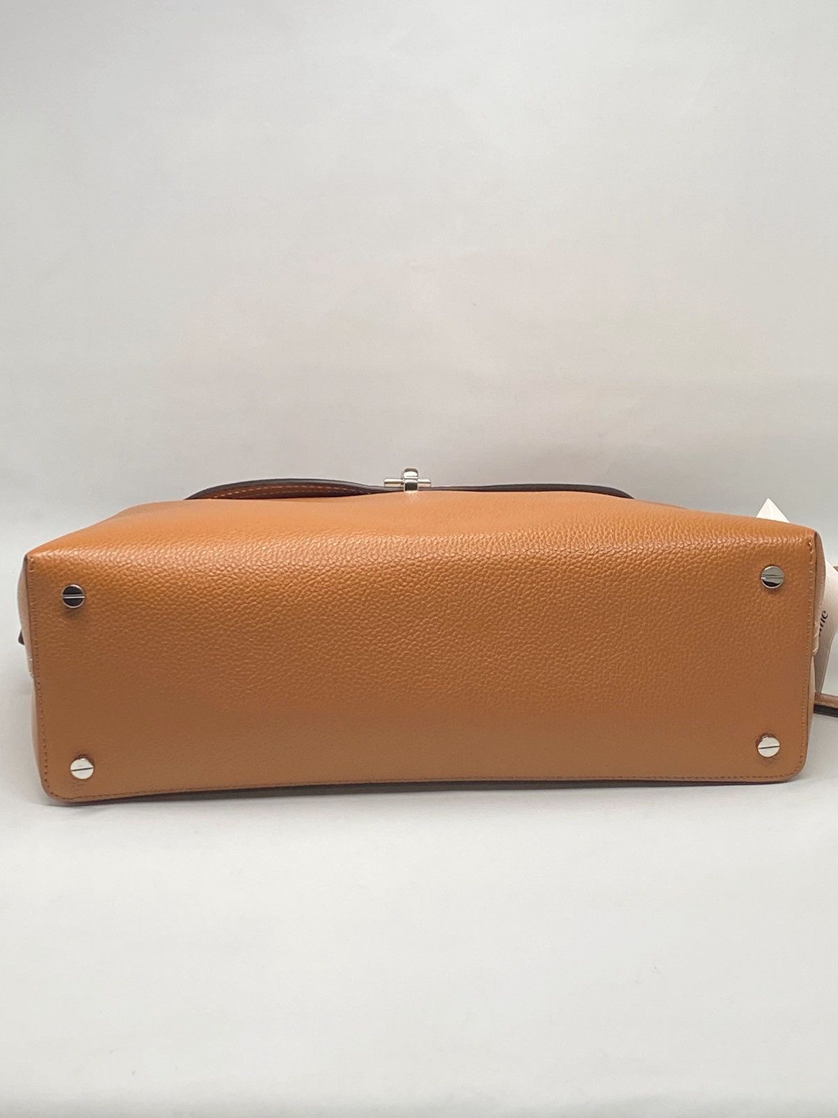 Toteme TOTEME T-Lock Top Handle Bag in Pebble Grain Leather Size ONE SIZE - 8 Thumbnail