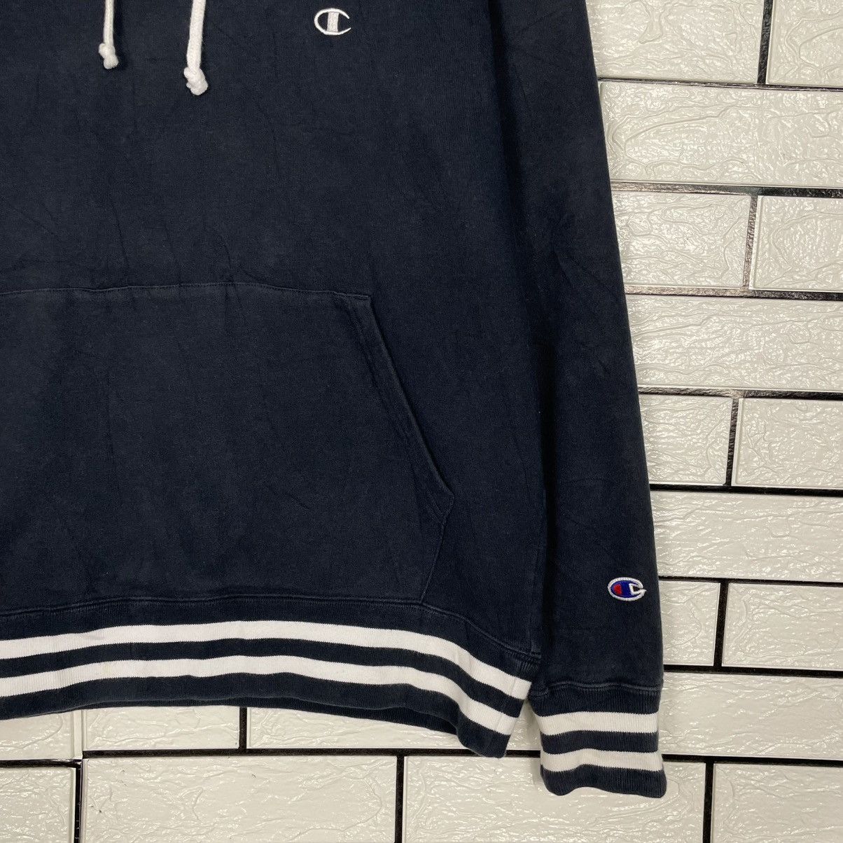 Champion Champion Black Pullover Hoodie Size US M / EU 48-50 / 2 - 4 Thumbnail