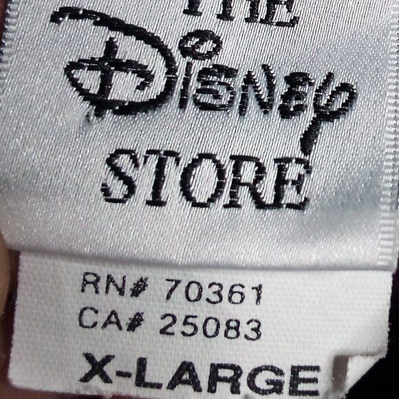 Disney Vintage Disney Winnie The Pooh Crewneck Sweatshirt Size US XL / EU 56 / 4 - 5 Thumbnail