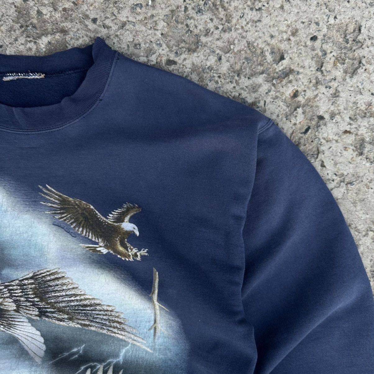 American Eagle Outfitters Vintage Japanese Style Eagle Sweatshirts Big Logo 2000s Size US L / EU 52-54 / 3 - 4 Thumbnail