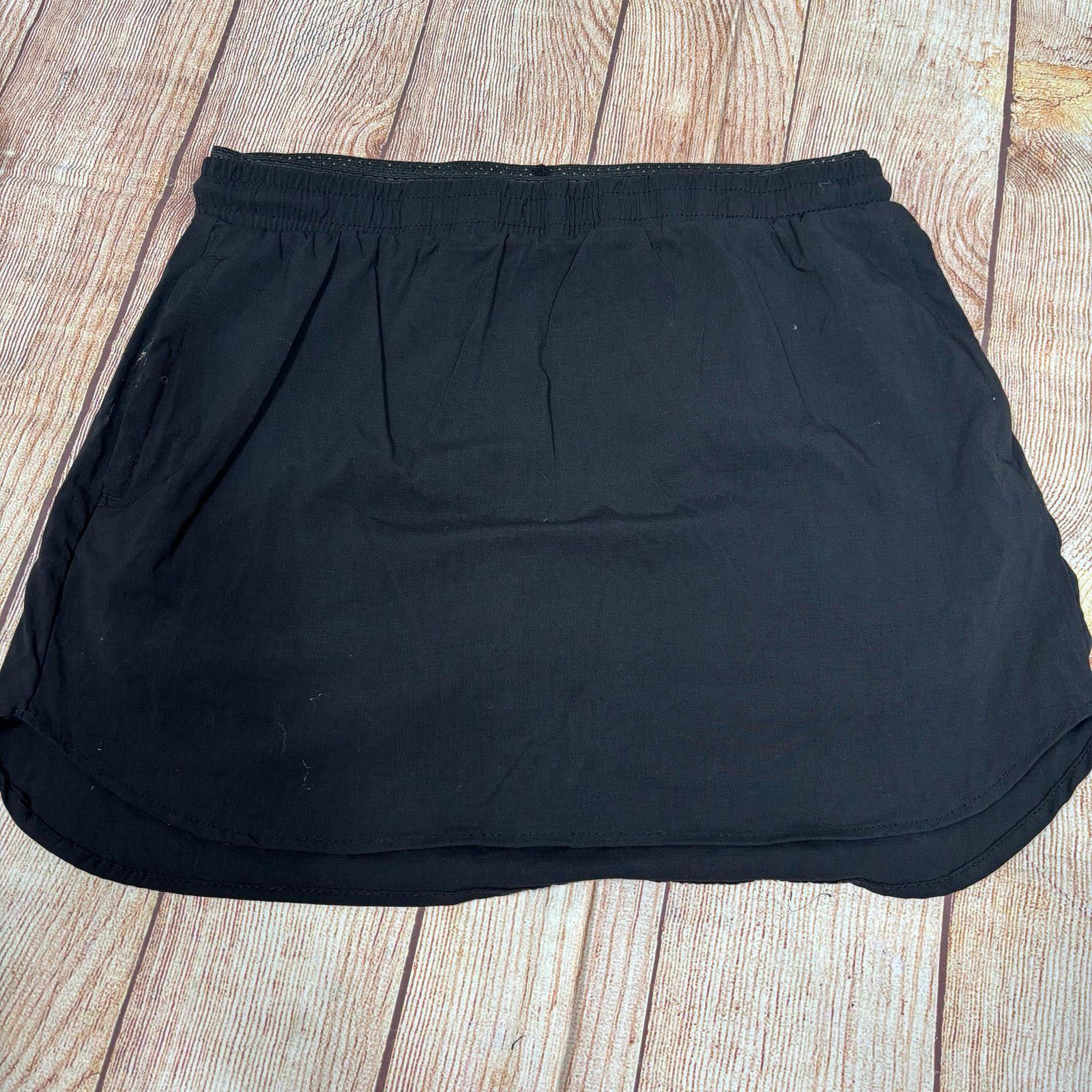 Other Members Mark Woven Trek Black Skort Size S Size 28" / US 6 / IT 42 - 1 Thumbnail