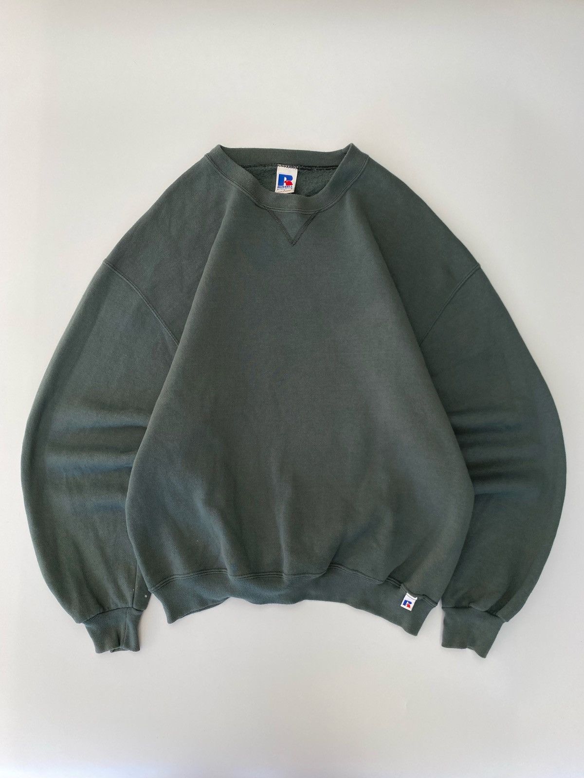 Russell Athletic × Streetwear × Vintage Thrashed Sun Faded Russell