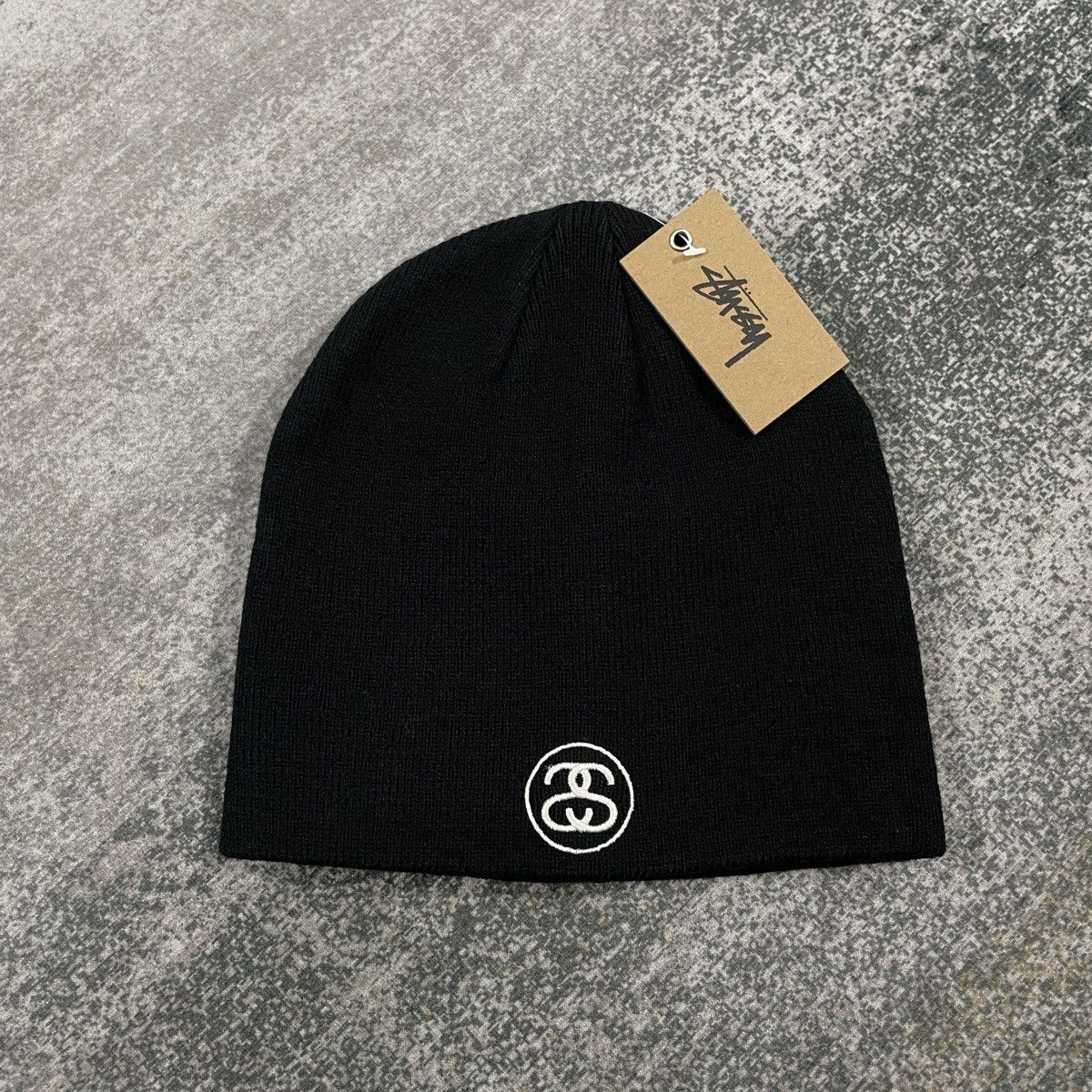 Streetwear × Stussy SMALL STUSSY LOGO SS LINK BEANIE BLACK | Grailed