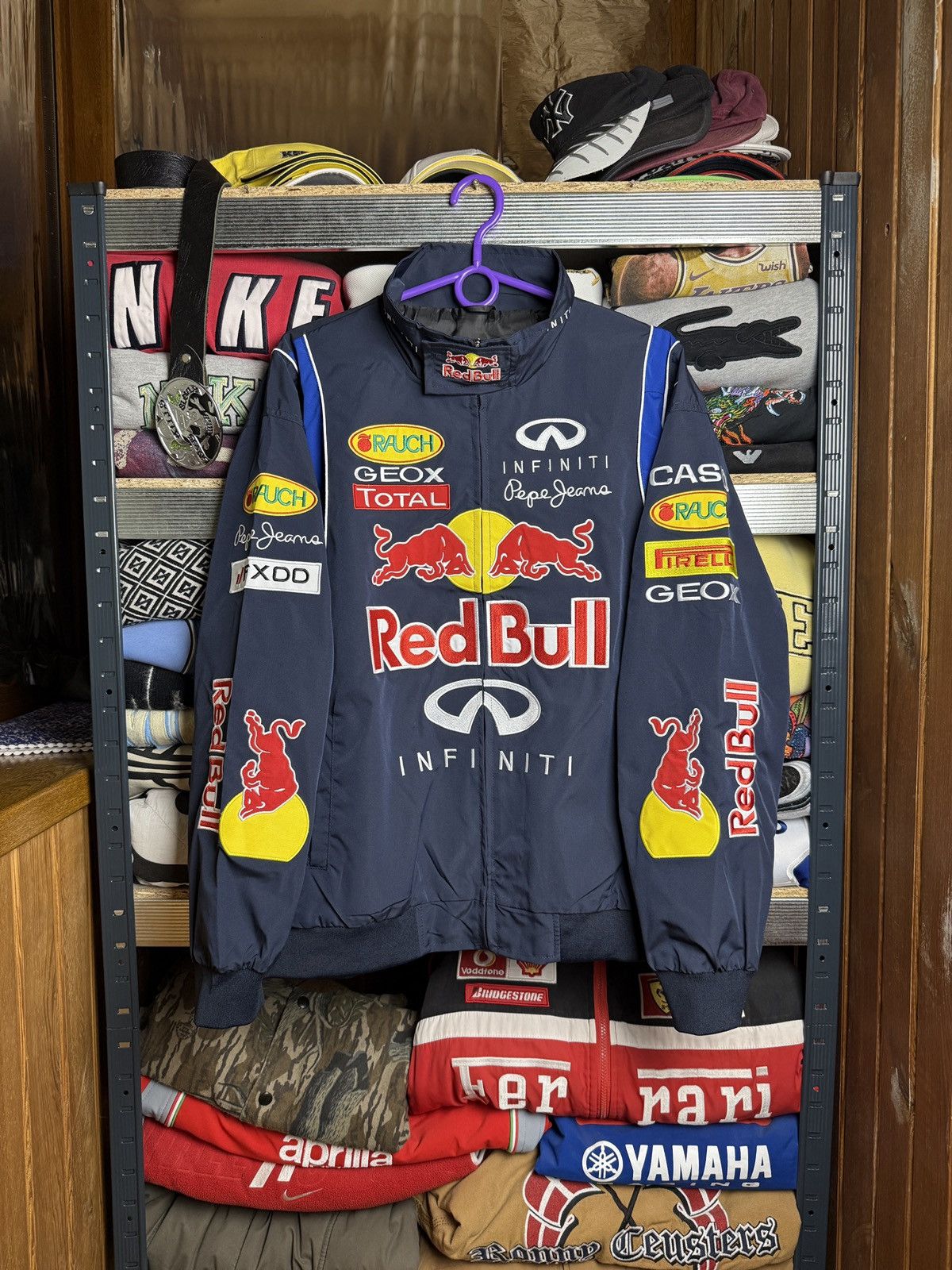 Red Bull Infiniti & Red Bull Racing Jacket Size US L / EU 52-54 / 3 - 1 Thumbnail