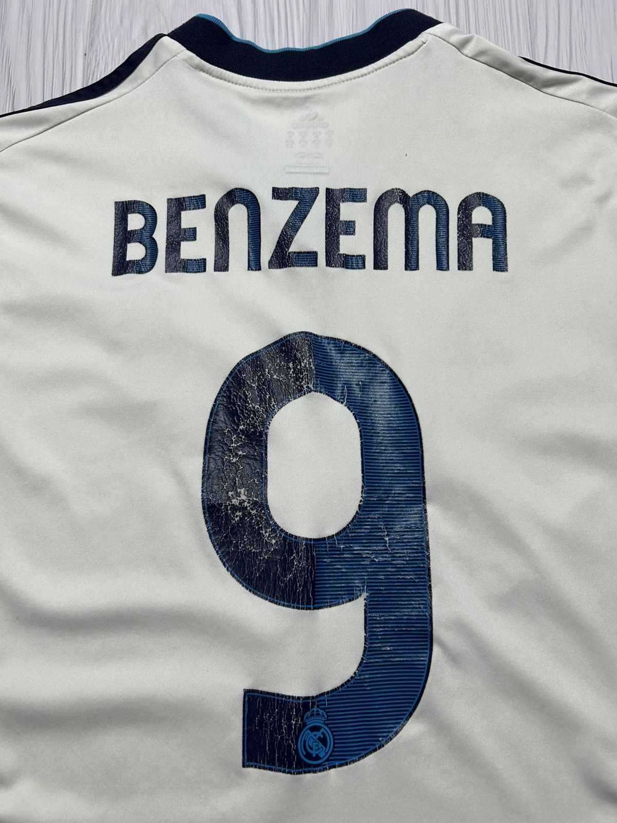 Adidas Real Madrid Benzema #9 Adidas Soccer Jersey Size M Size US M / EU 48-50 / 2 - 18 Thumbnail