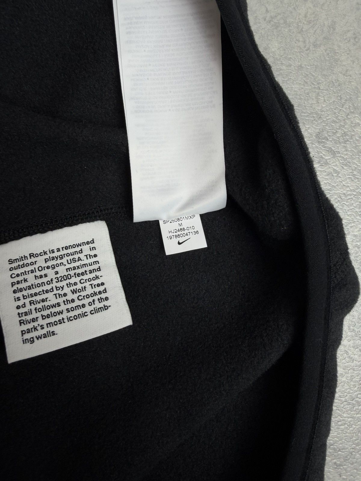 Nike ACG Nike ACG Wolf Tree Vest Black Size M Size US M / EU 48-50 / 2 - 8 Thumbnail