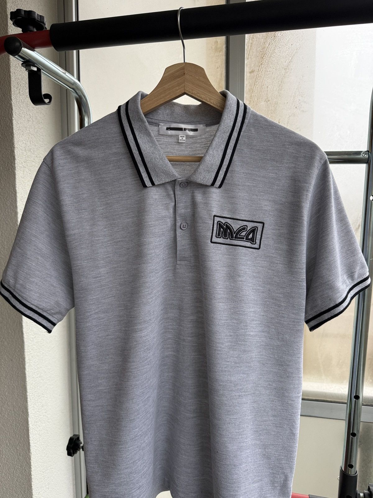 Alexander McQueen Alexandr McQueen Logo Embroidered Polo Shirt Size US L / EU 52-54 / 3 - 2 Thumbnail